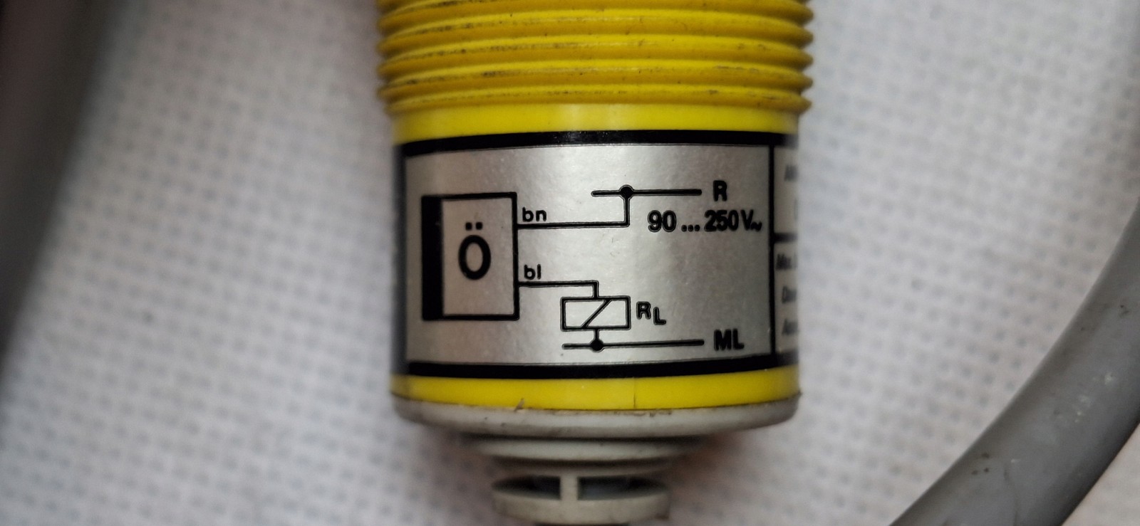 KLASCHKA OAS/N/A-P30RG-2/E1K Inductive Sensor, 20mm, 90–250V AC, IP67
