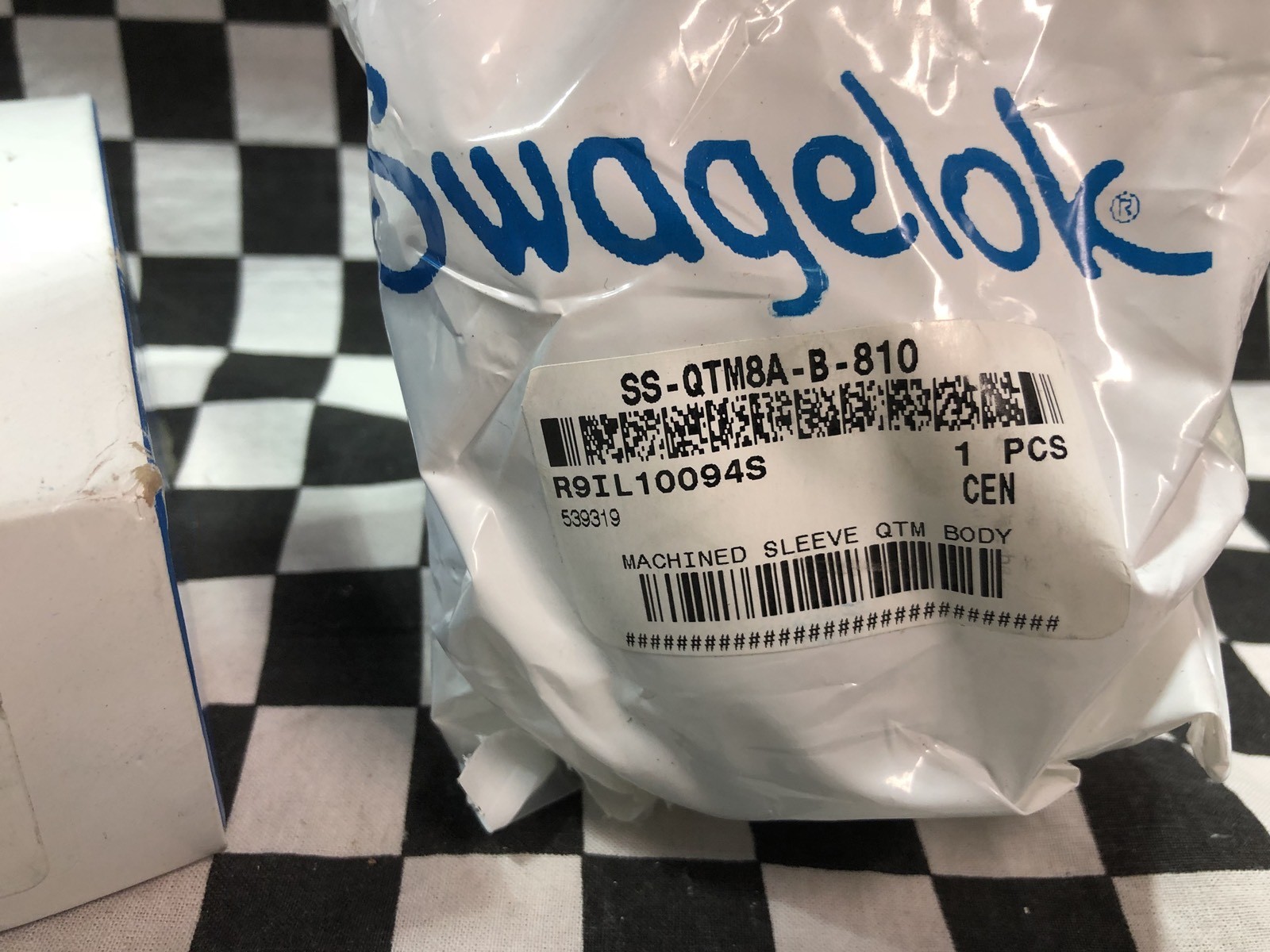 SWAGELOK Quick Connect Body 1/2″, SS-QTM8A-B-810, SHIPSAMEDAY,