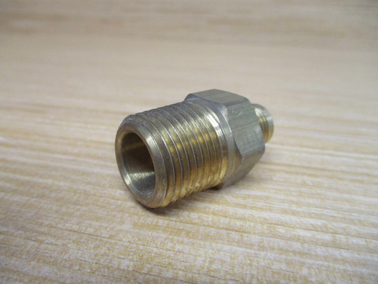 Parker 6-8FTX-B Male 37° Flare, Tube x NPT Fitting 68FTXB (Pack of 4)