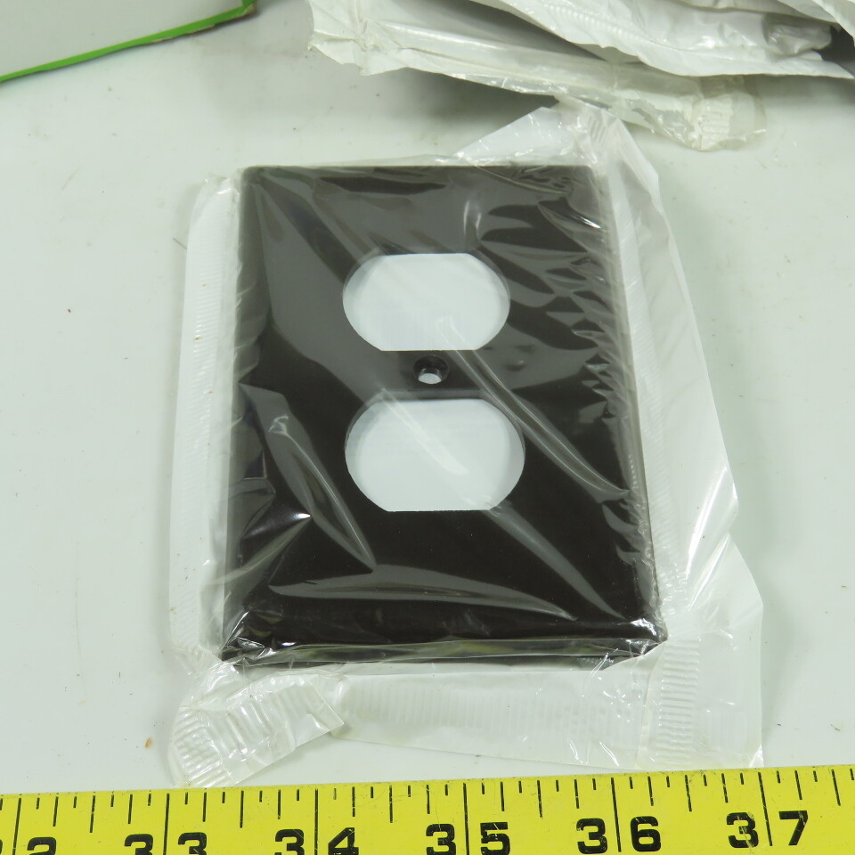 Leviton 002-80503 Brown 1 Gang Receptacle Wall Plate Switch Cover Lot Of 34