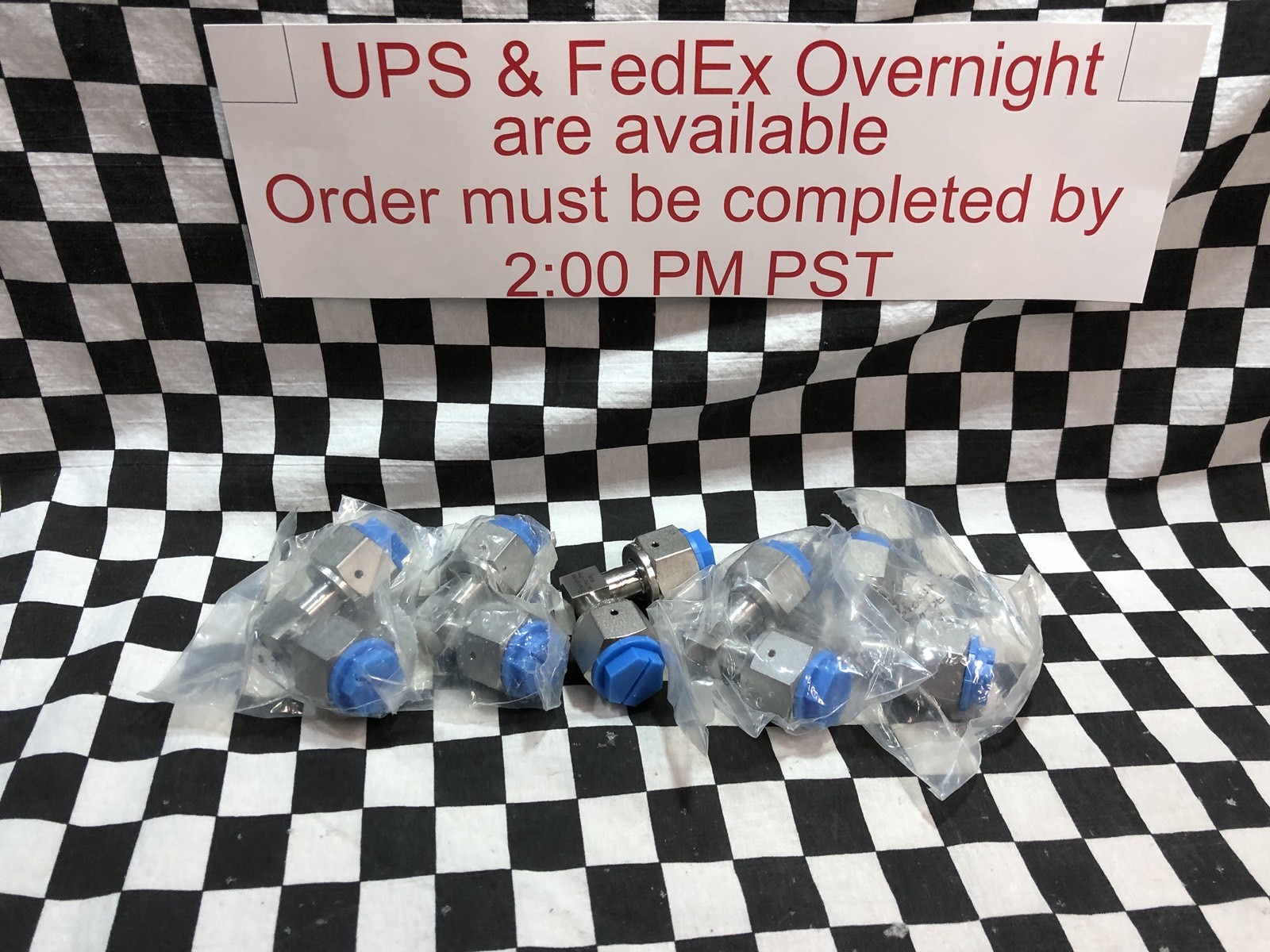 SWAGELOK 6LV-8-WVCR-9-DF, Female Elbow 1/2″ FVCR, Lot Of 5 , SHIPSAMEDAY#125X