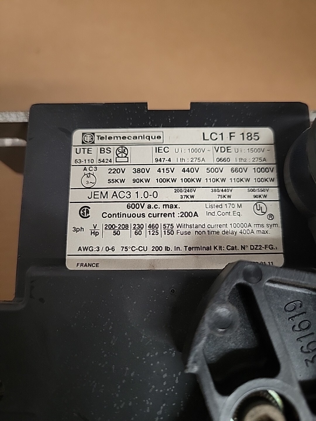 Schneider Electric Telemacanique 600VAC 200A Contactor Body LC1F185
