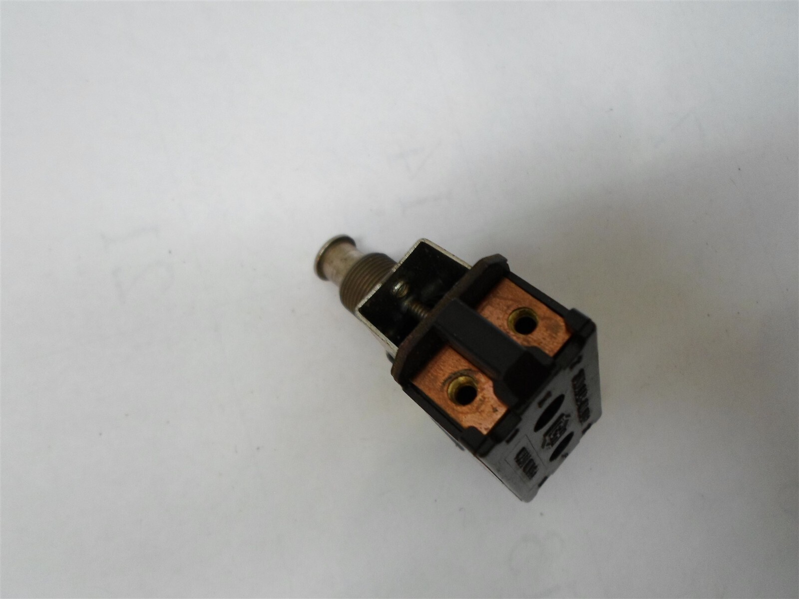 Used: CH Cutler Hammer 7220K2 Switch, 8A 250V, 16A 125V (missing contact screws)