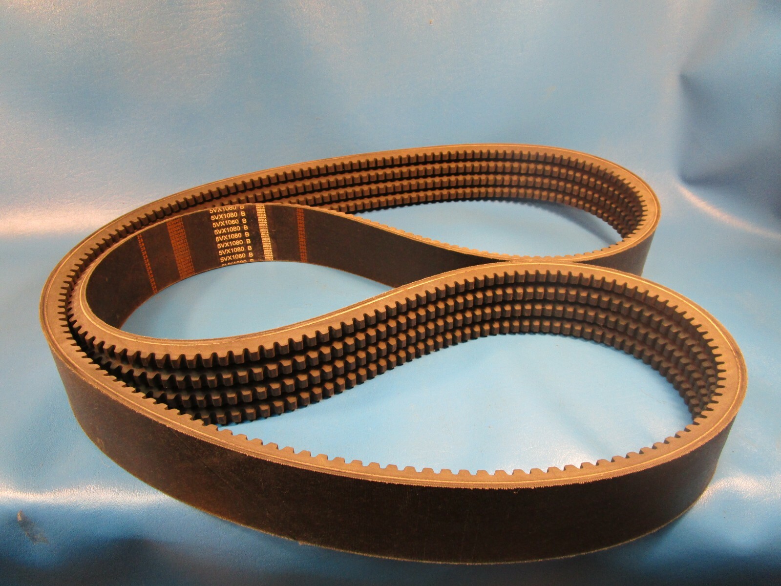 Gates 4/5VX1080 B VBelt, 4 Ribs Banded Cogged V Belt