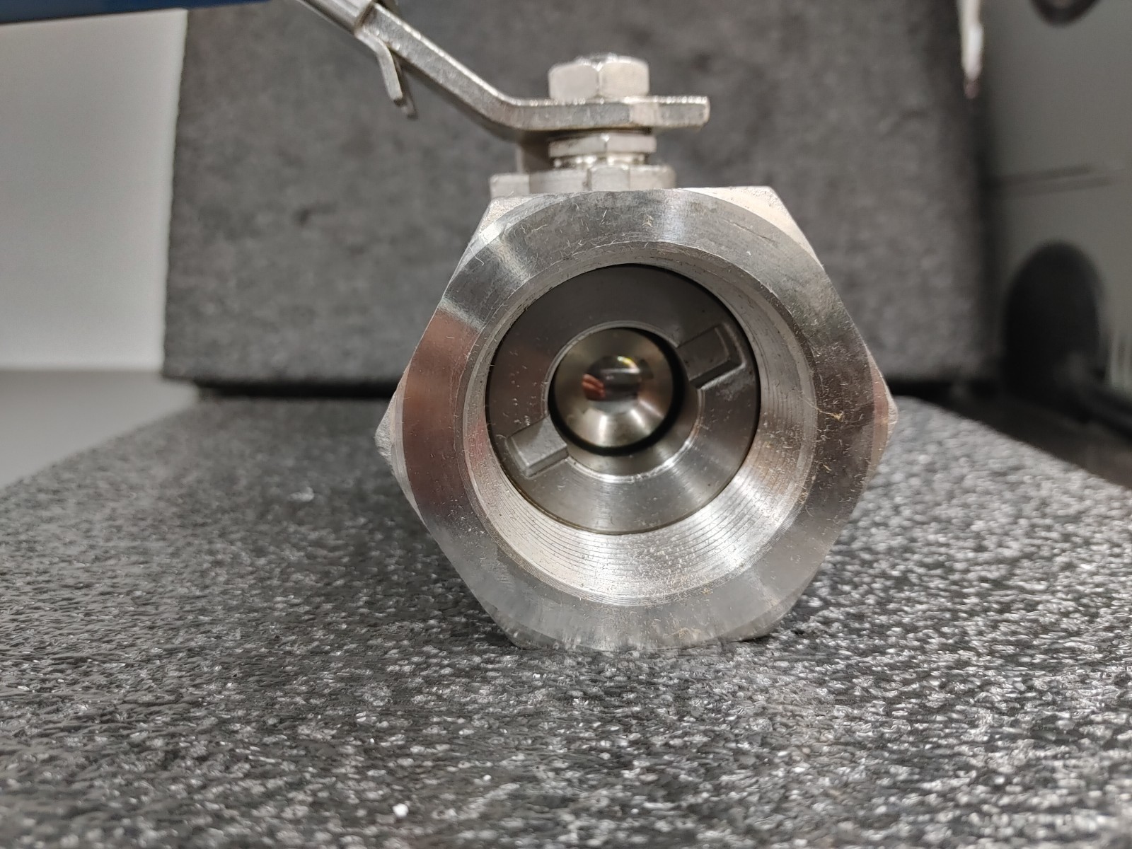 VELAN S07-B0213-SSEA HB2000 1 1/2″ 2000 WOG CF8M Memoryseal Resilient Ball Valve