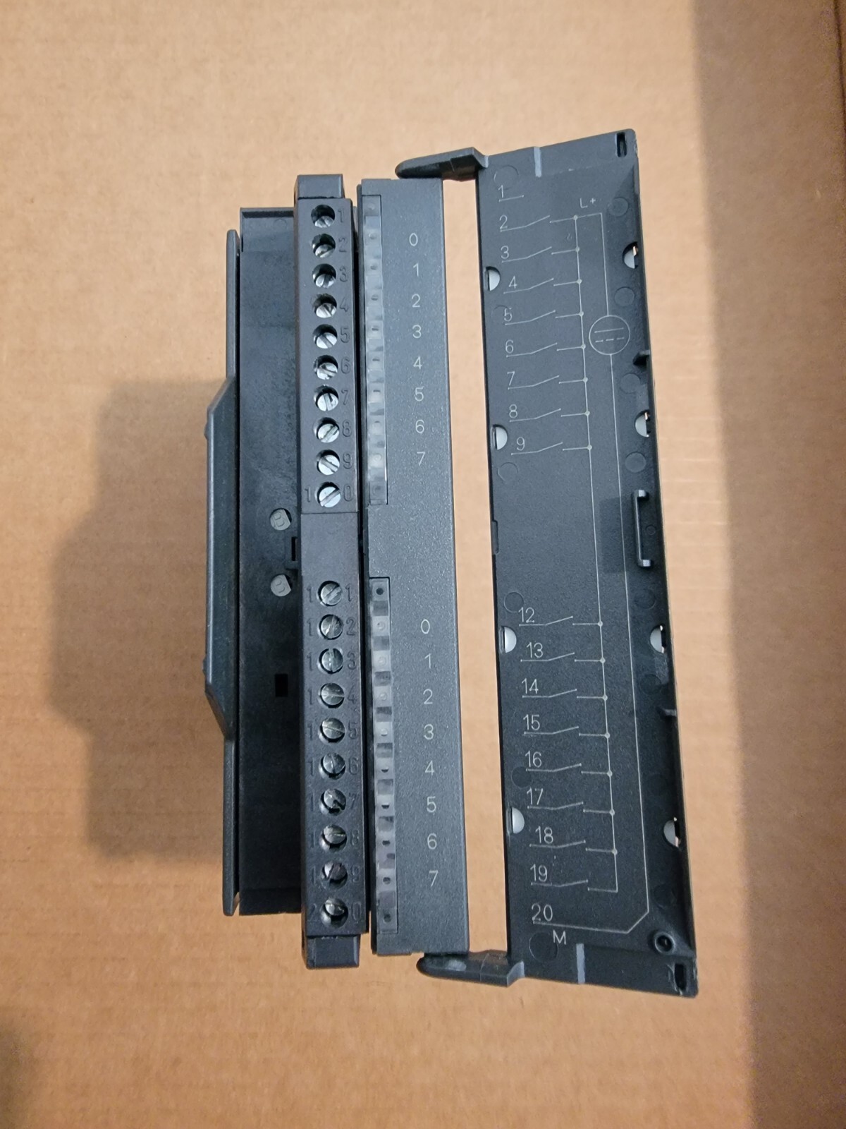 SIEMENS 6ES7 321-1BH02-0AA0 SIMATIC S7 INPUT MODULE – Used – Item 1