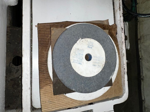 THOMPSON SURFACE GRINDER MANUAL MODEL B 8″ X 24″ SIZE 10″ STANDARD WHEEL