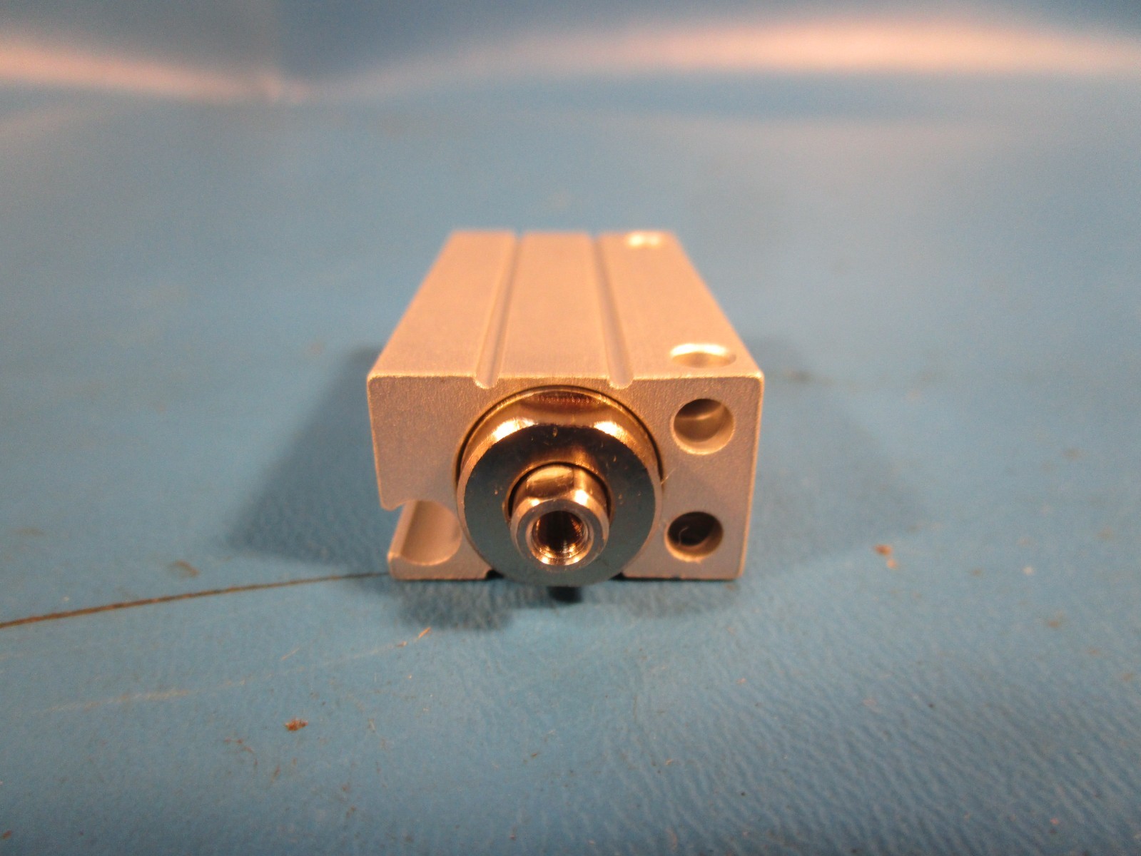 SMC CDUJB8-20D, Mini Free Mount Cylinder, 8mm Bore, 20mm Stroke, Auto Switch