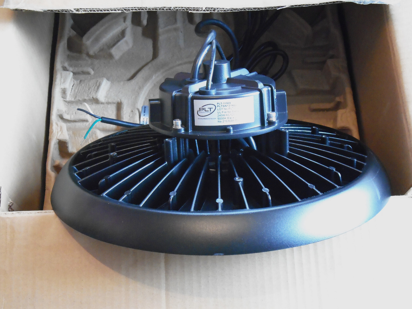 PLT-11906 16 inch High Bay UFO LED Light Lamp Warehouse 240W 5k Kelvin 120-277V