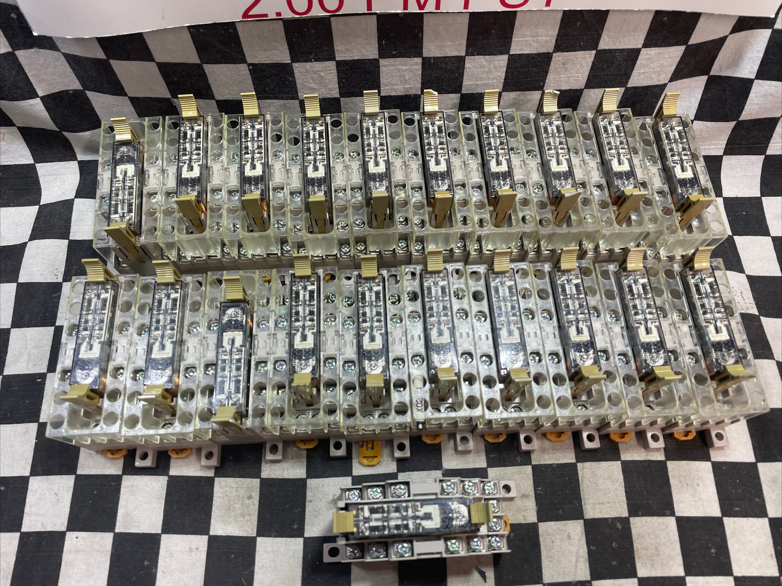 OMRON BASE RELAY 24V, P7SA-14F-ND & G7SA-4A2B, LOT OF 21, SHIPSAMEDAY