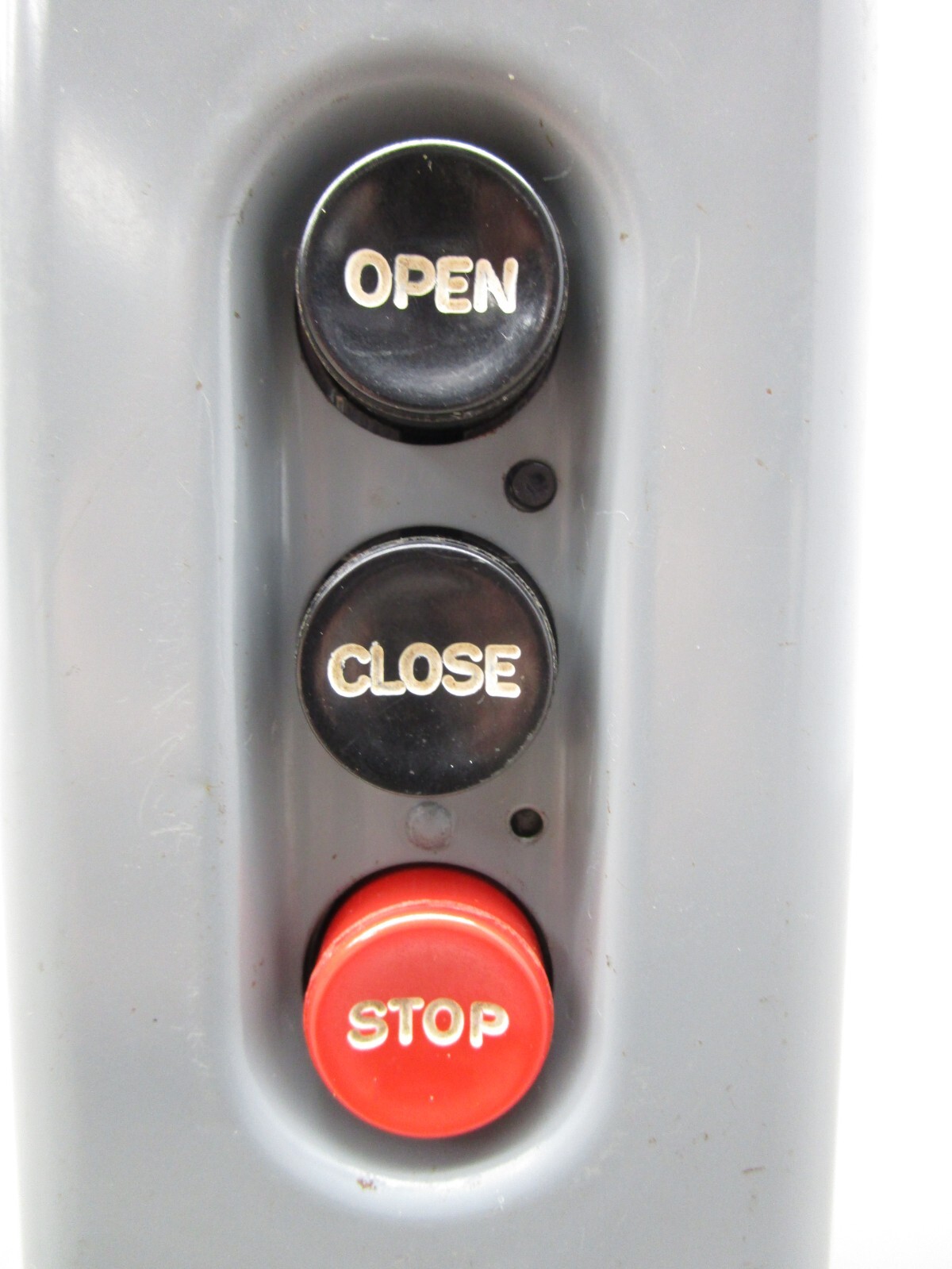 Cutler Hammer 10250H2953A Push Button Switch Box OPEN – CLOSE – STOP