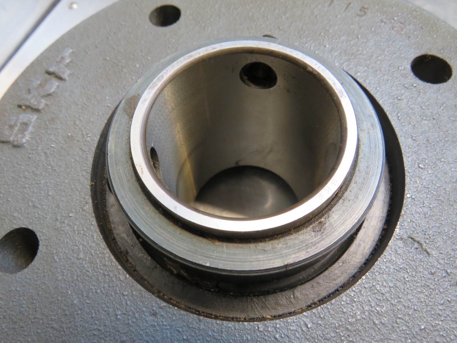 SKF FYR 115 P-3 4-Bolt Flange Bearing 1-15/16″