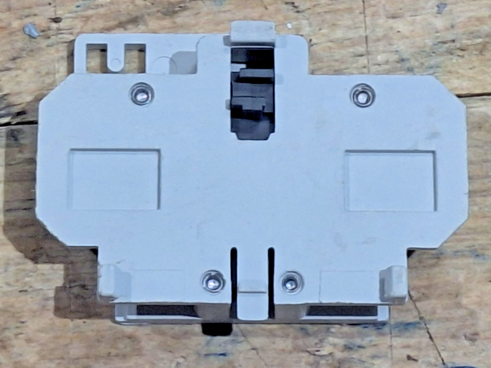 CUTLER HAMMER C320KGS1 FREEDOM SERIES SIDE MOUNT AUXILIARY CONTACT 1 N.O.