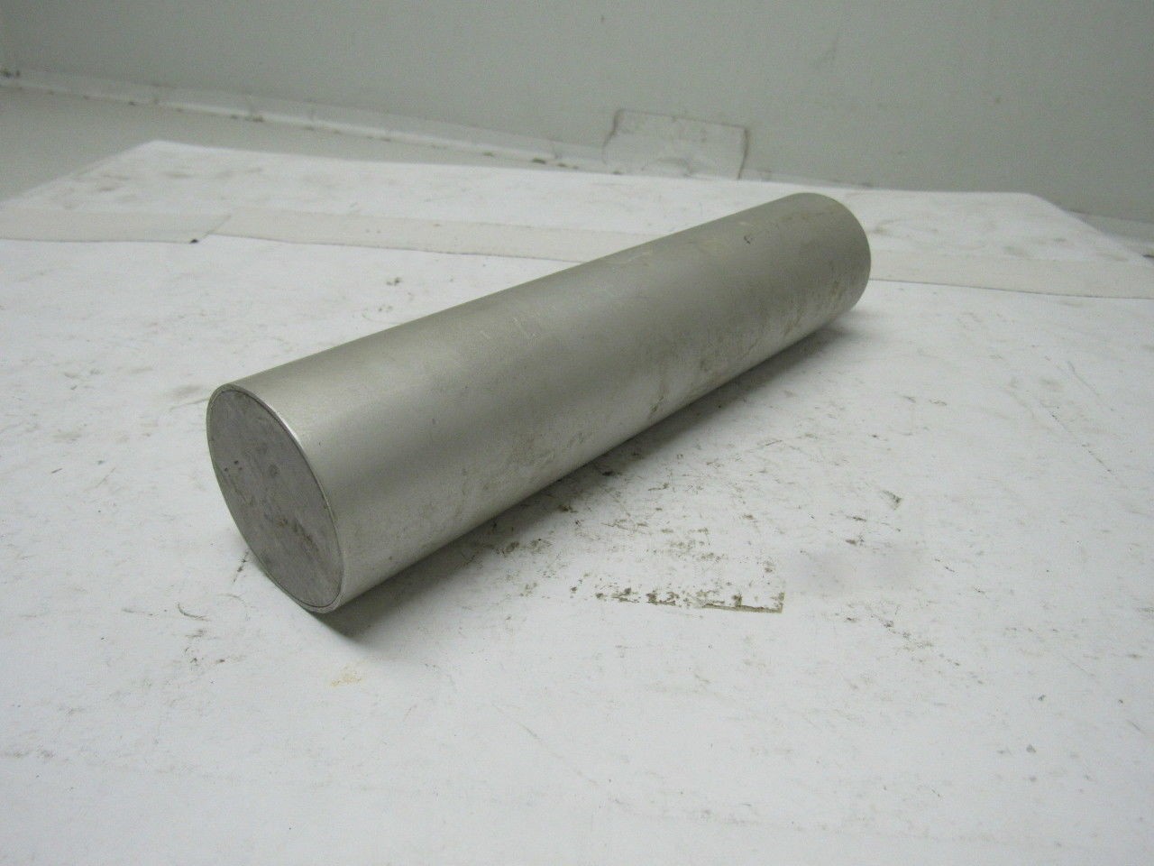 2″ x 9″ Long Cylindrical Alignment Roller Guide 1/2-13 Threaded