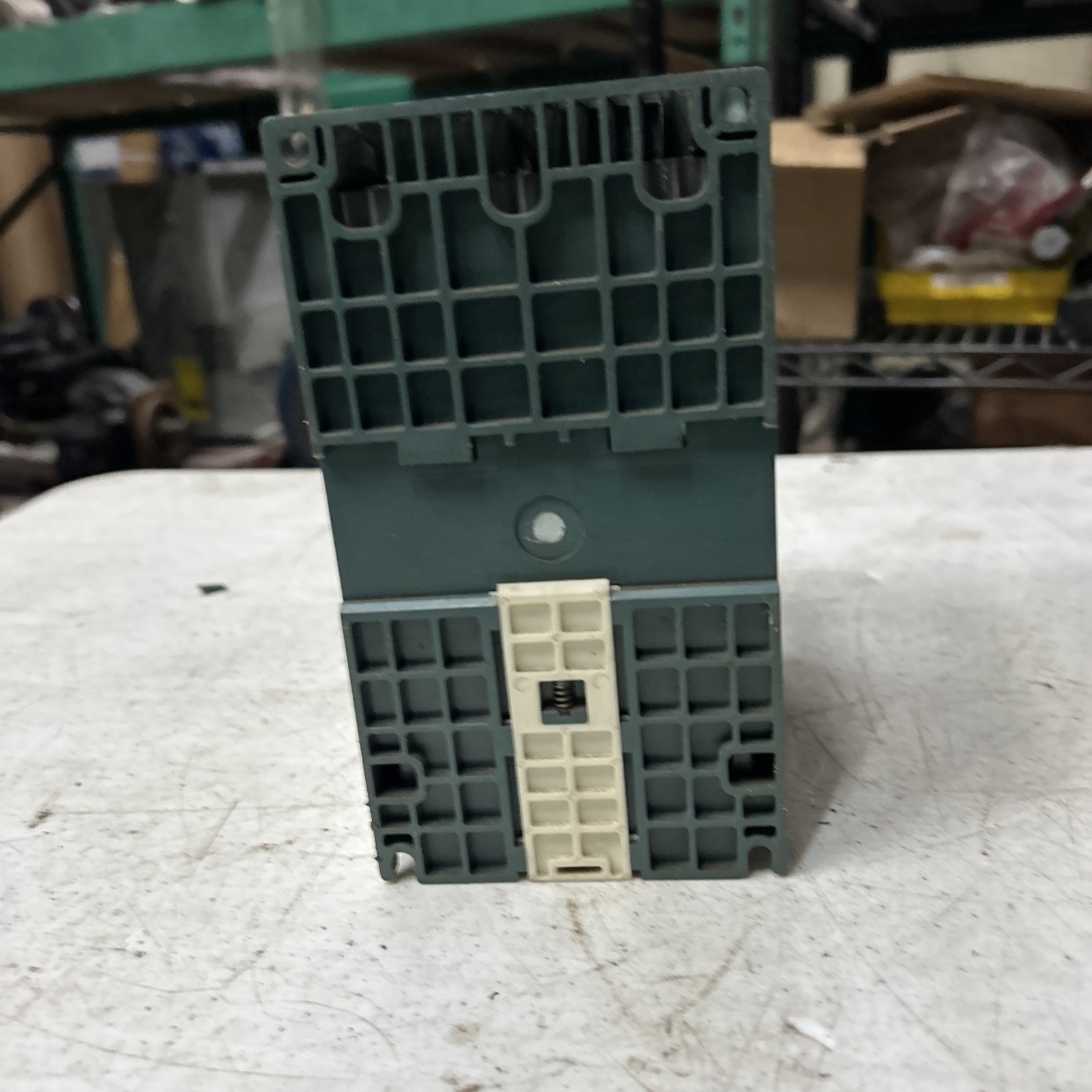 Reliance Electric 6MDBN-2P3101 3Ph AC Drive