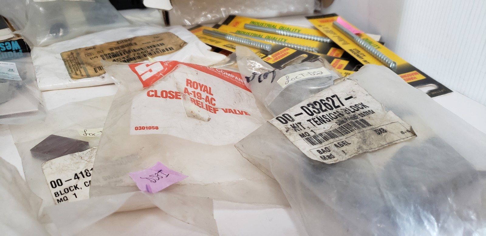 LARGE ASST. GLIX, USG, HANSON, G.E., AMETEK, ABB., A.B. & OTHER INDUSTRIAL