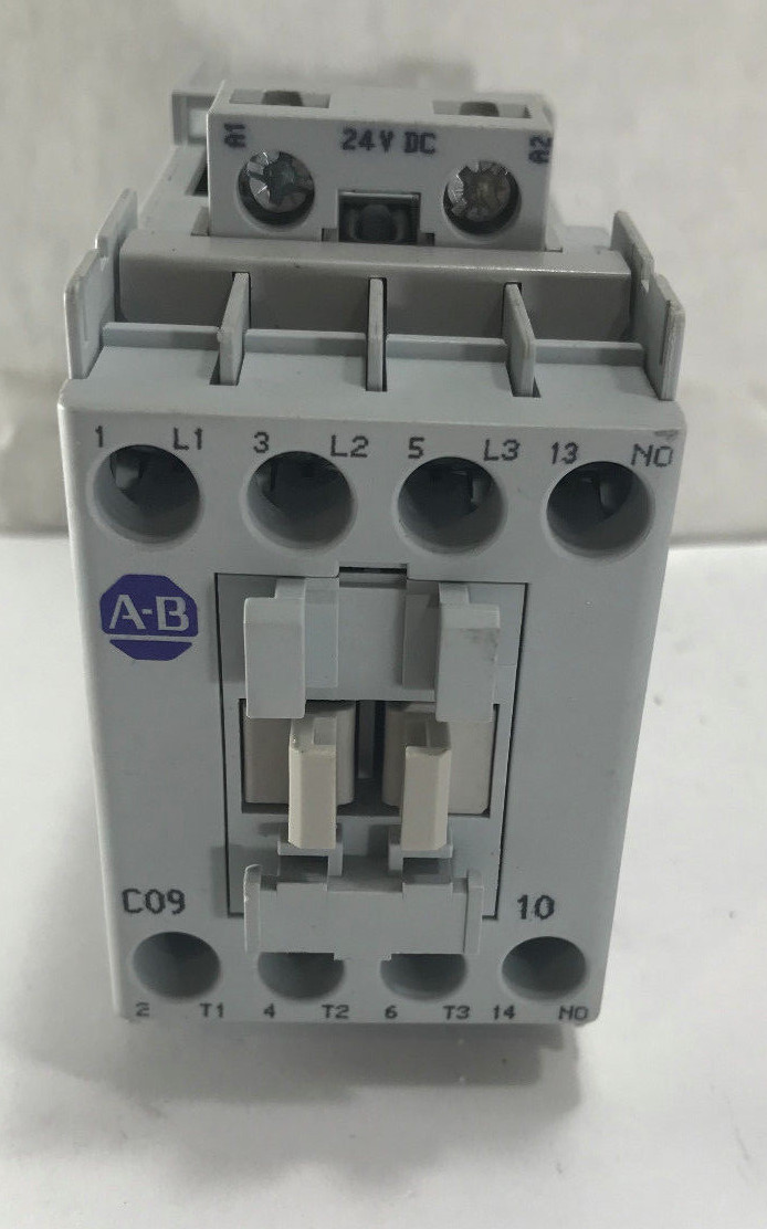 1 USED ALLEN-BRADLEY 100-C09Z*10 CONTACTOR SERIES A ***MAKE OFFER***