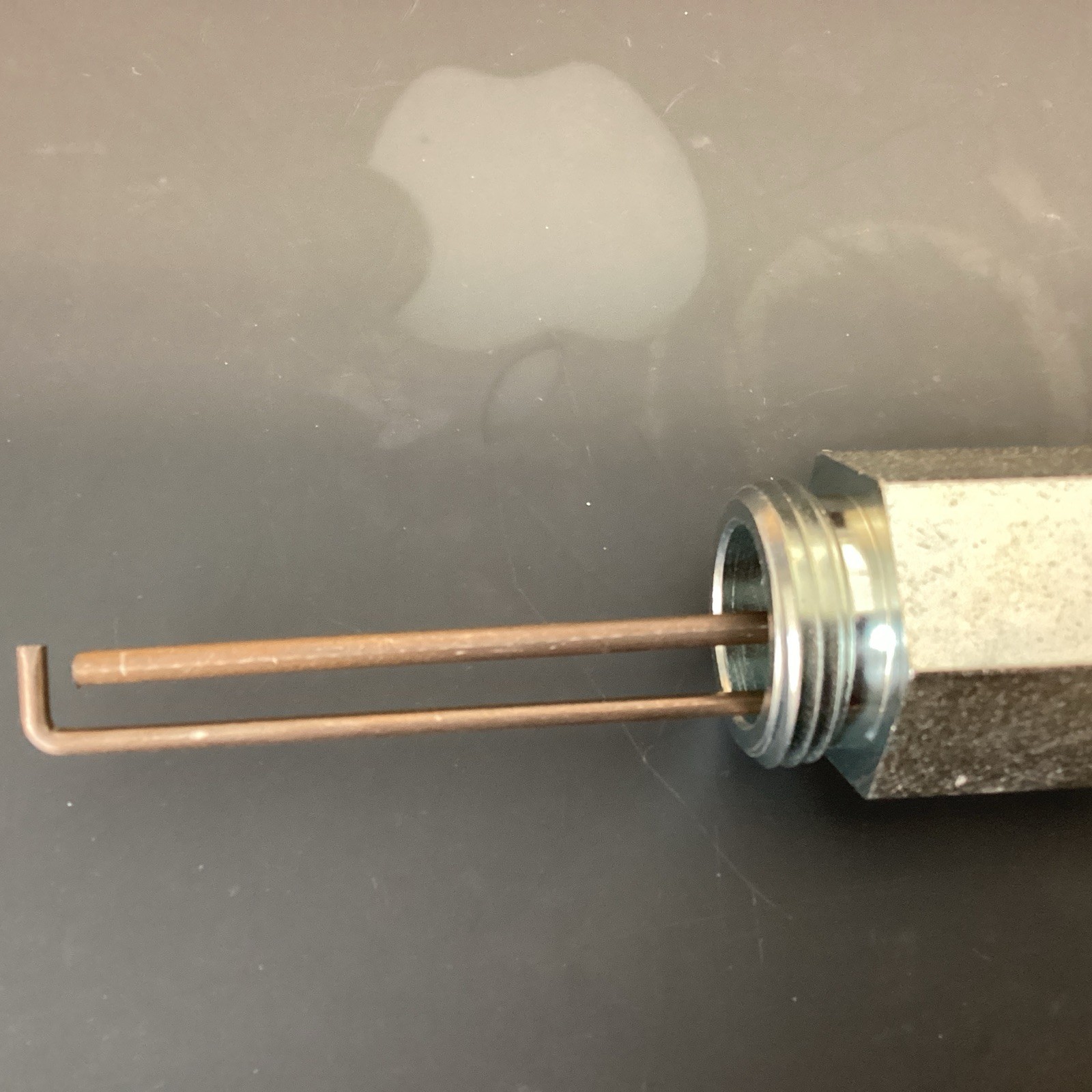 NA R240-3203 (LPW17F)