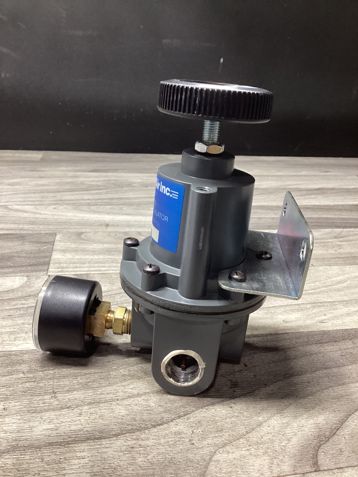 CONTROL AIR INC TYPE 700 PRESSURE REGULATOR 0-15 #125N27