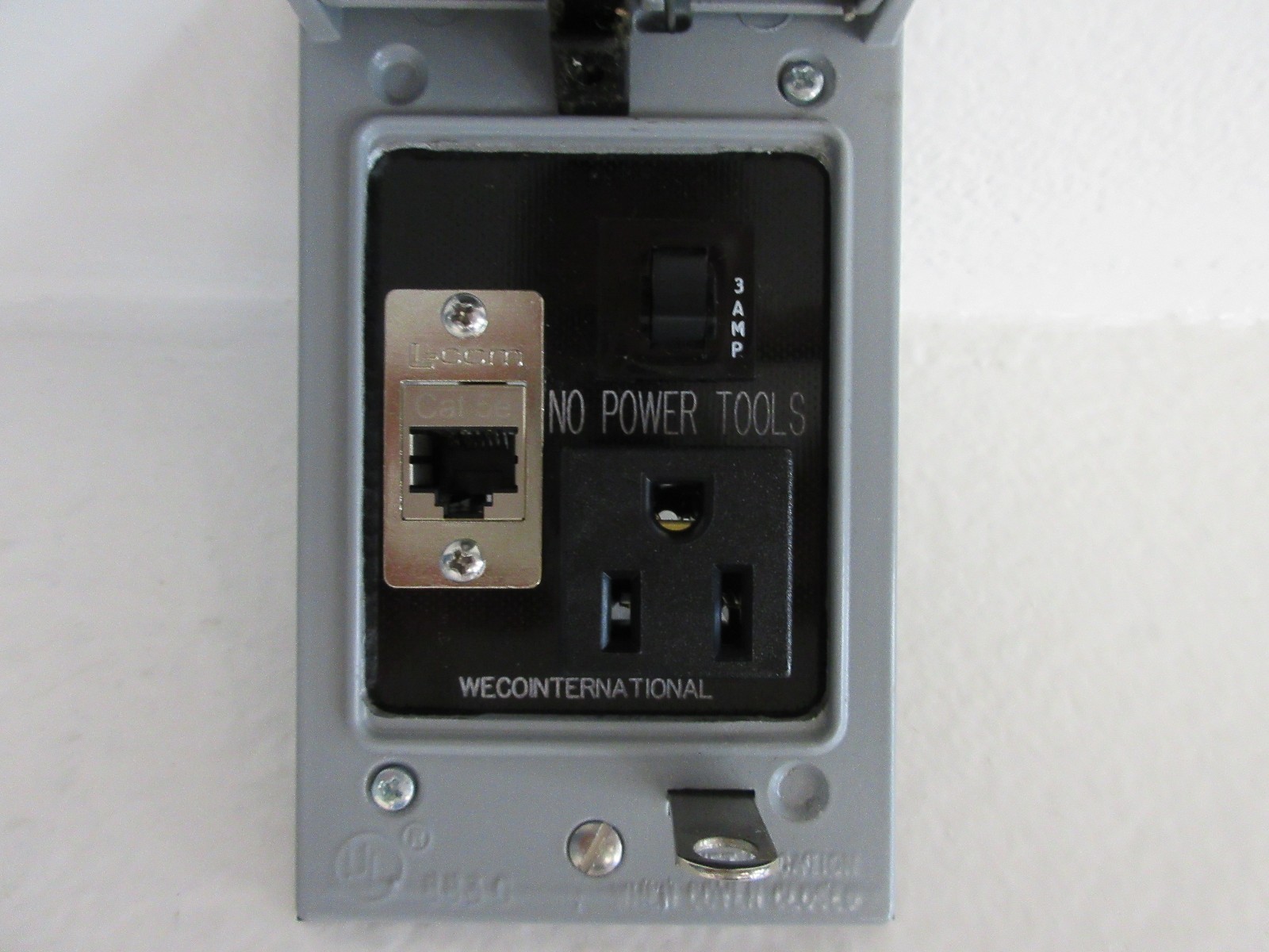 WECO PPS3-ENSS-BH NEW CAT5E PORT / SINGLE OUTLET DEVICE 2A 125VAC PPS3ENSSBH