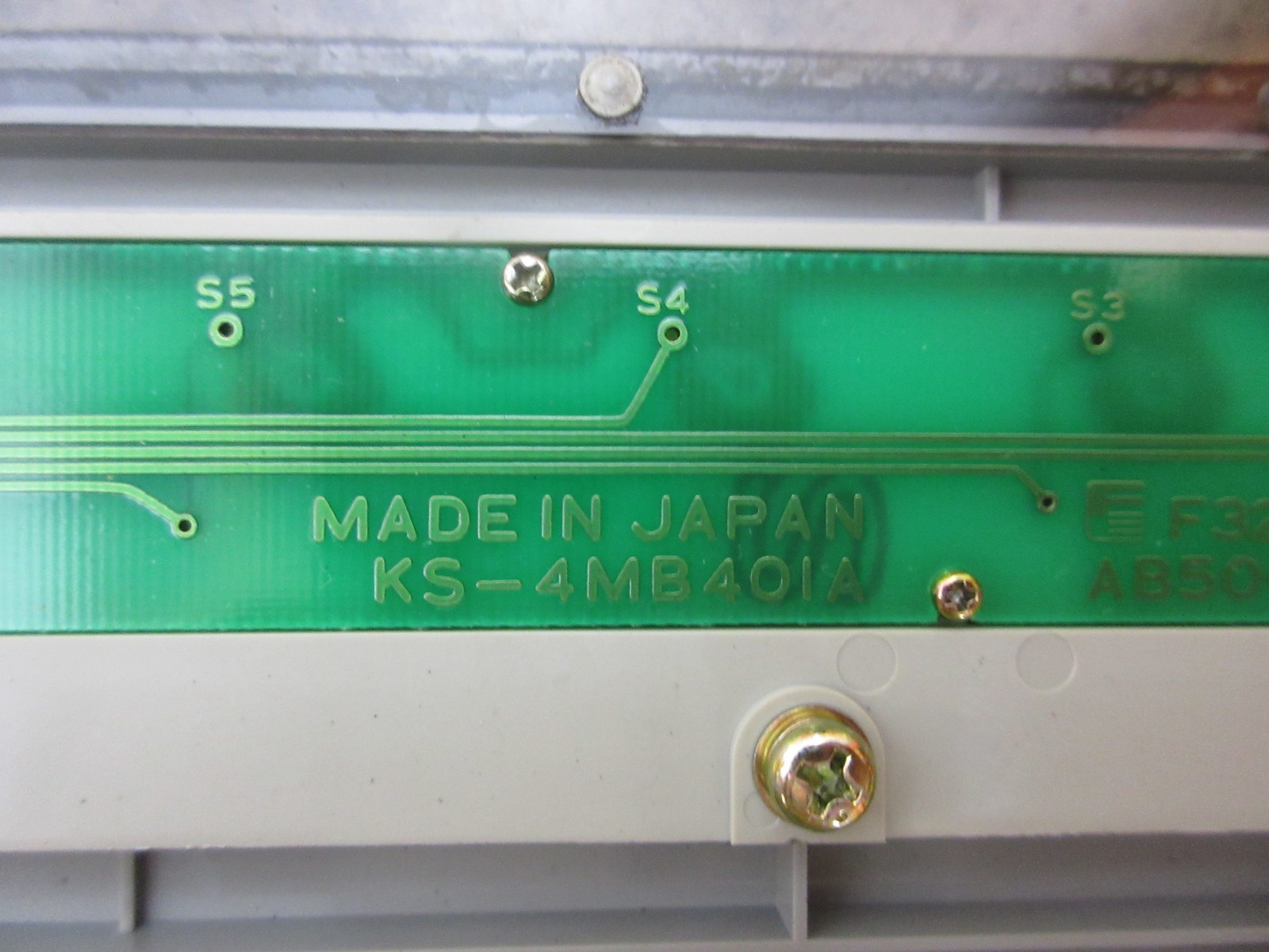 1995 CITIZEN CINCOM M-20 KS-4MB401A F329 74 08 (3) AB50C-2002 BAZEL BOARD