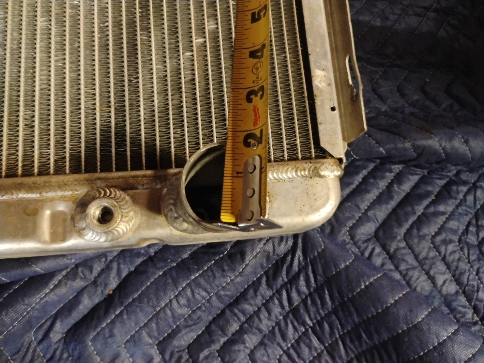 Radiator Universal Performance 22″X 17-1/4″ – Fast Ship