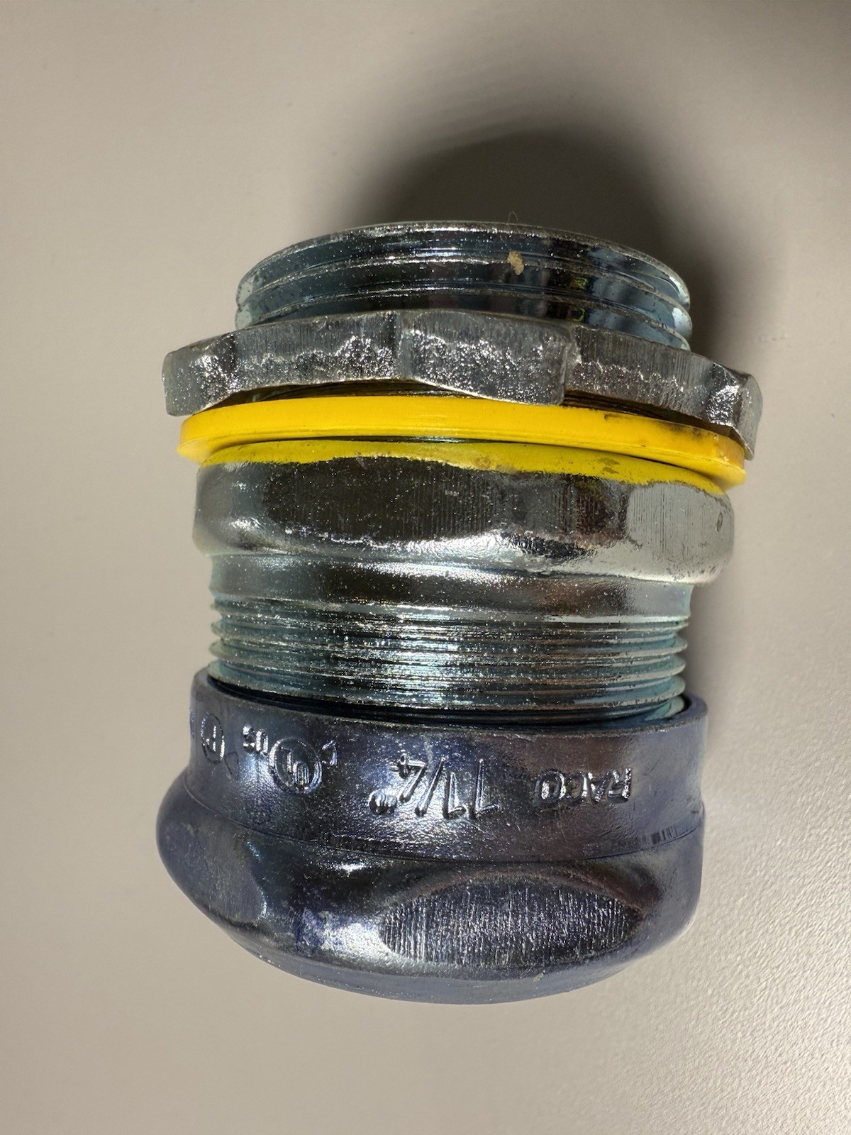 SET OF 6 RACO 1-1/4” Liquidtight Straight Connector with Locknut & Sealing Ring