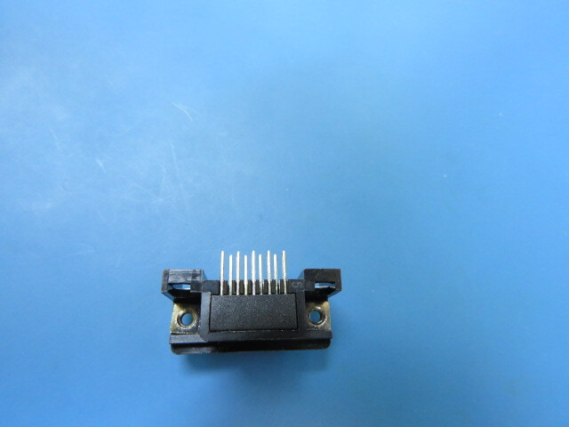 AMPHENOL L77SDE09S1A4R Qty of 10 per Lot 9 Position D-Sub Receptacle, Female