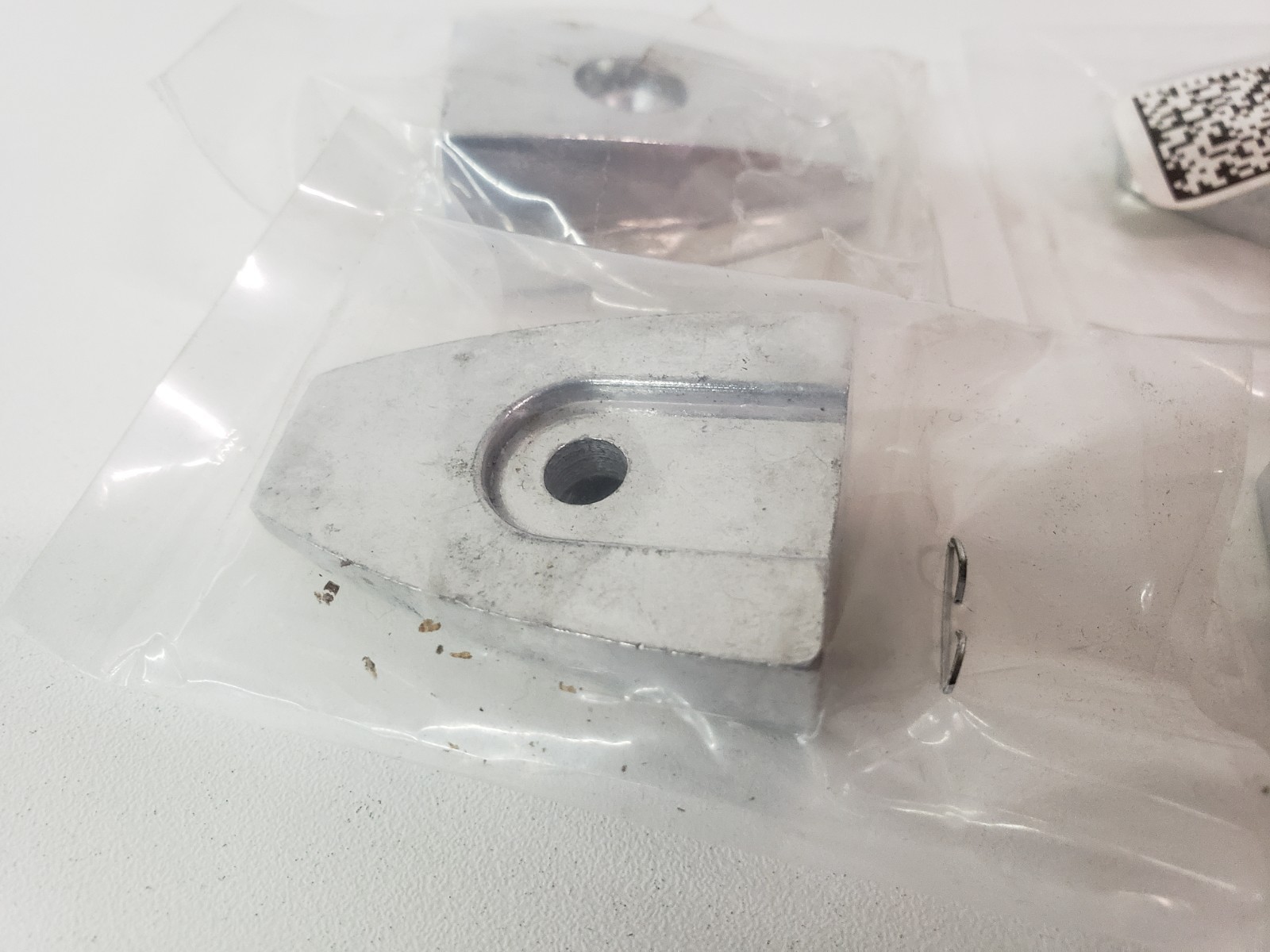 LOT of 4 – UNUSED – TKE ThyssenKrupp 9930014 Cover Cap