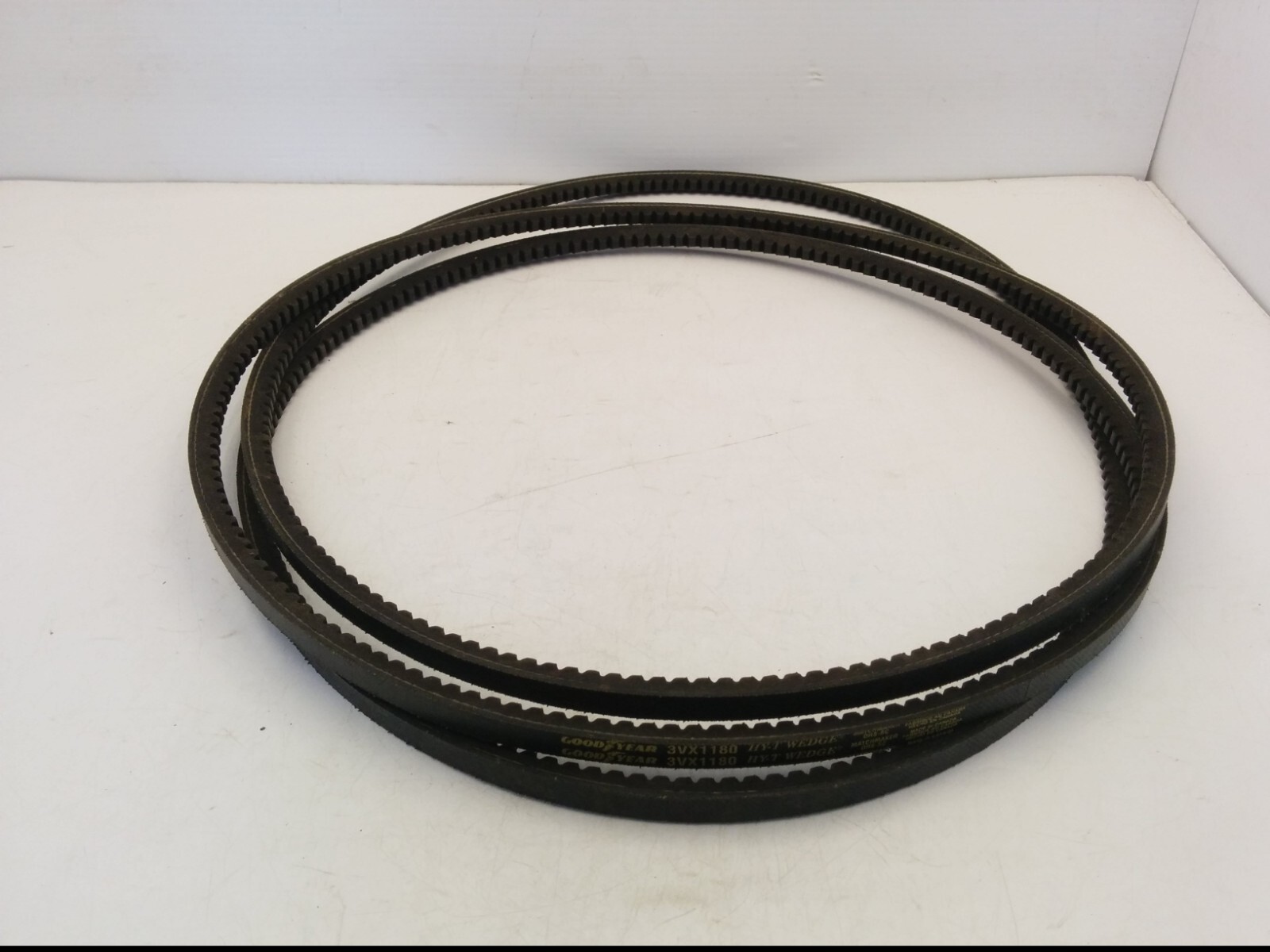 GOODYEAR 3VX1180 HY-T WEDGE V-BELT, 3/8″ x 118″, NNB