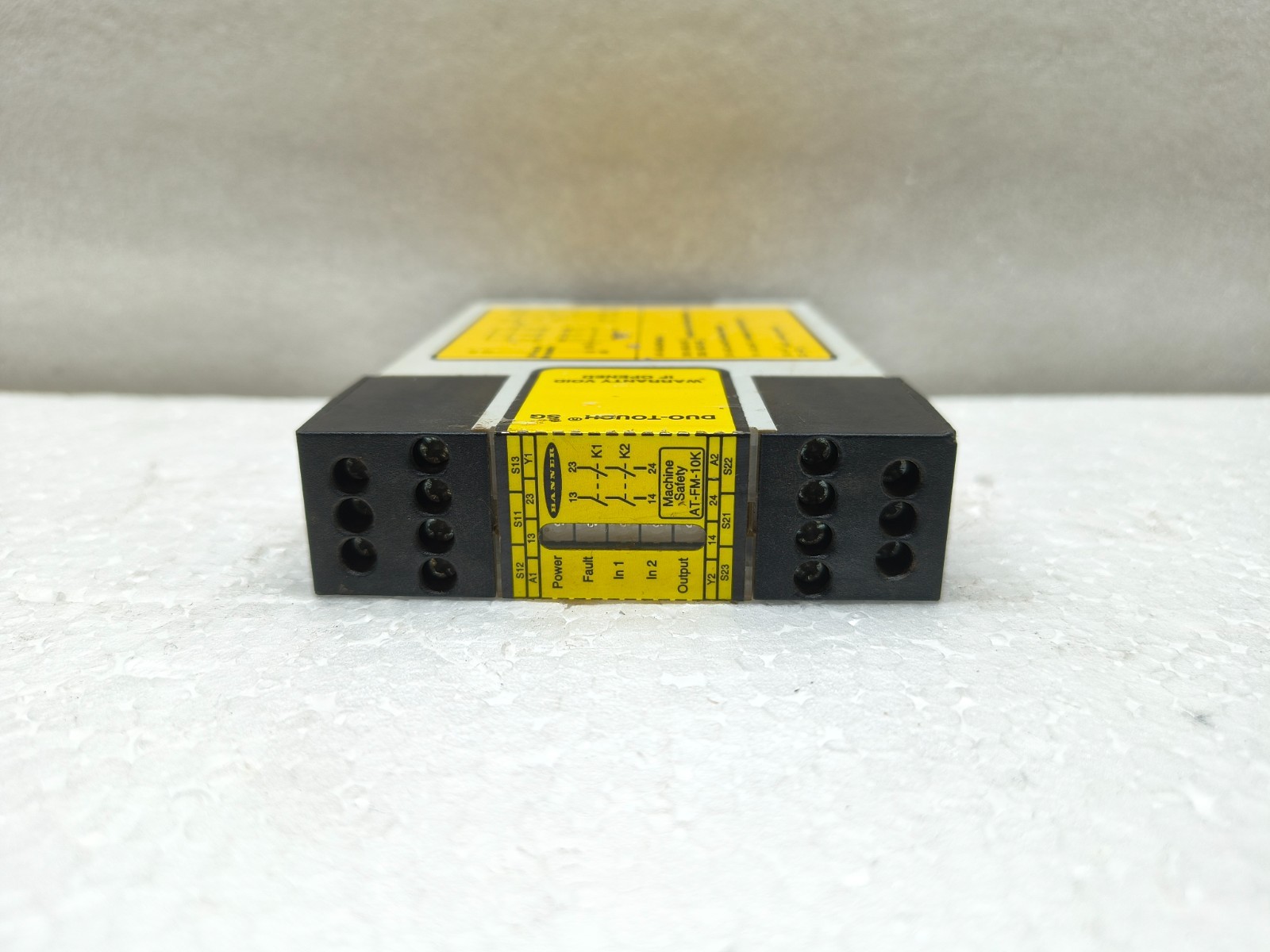 BALDOR MAC2A15TR-RM00 SAFETY RELAY MODULE ( USED CONDITION )