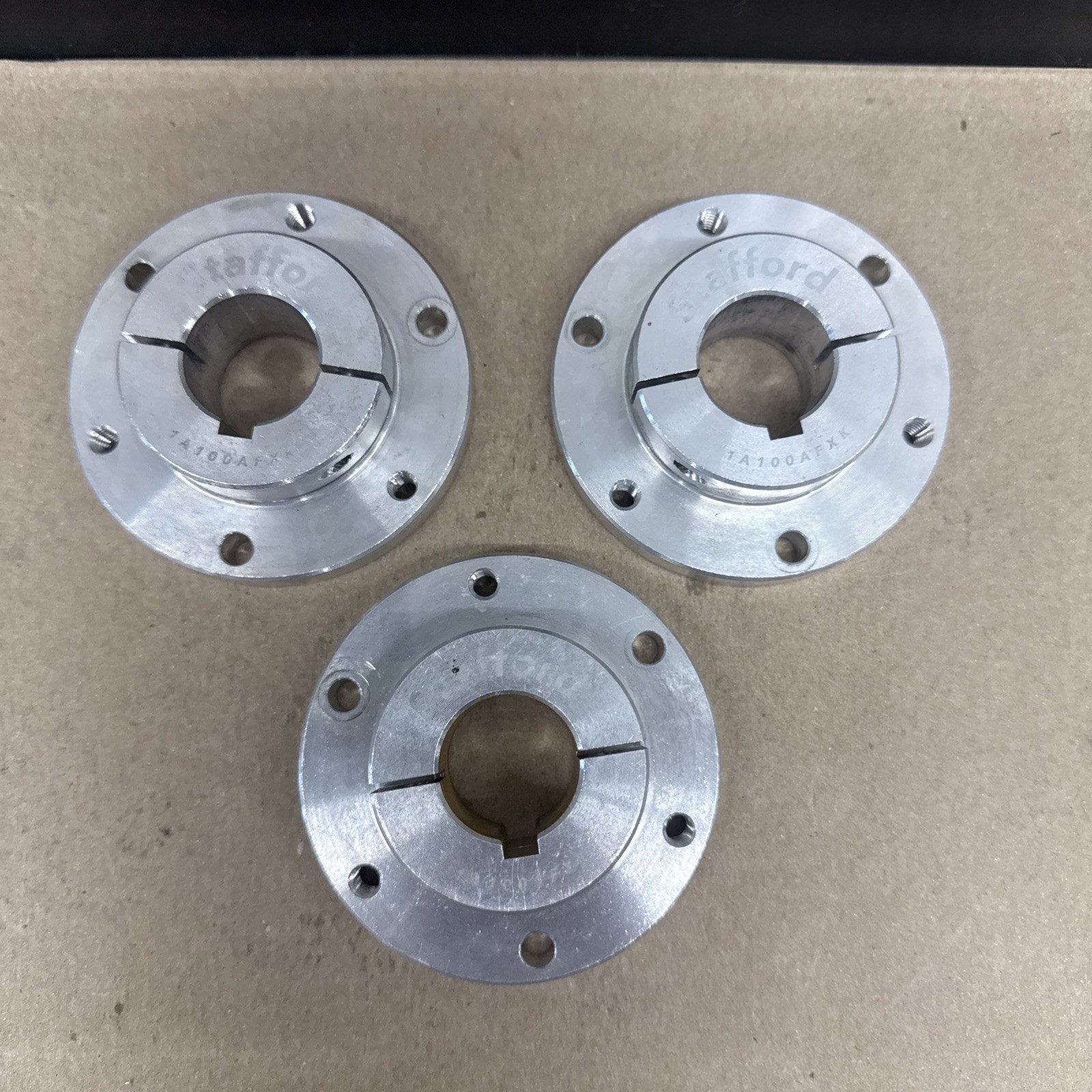 Lot Of 3- STAFFORD 1A100AFXK, 1″ Accu-Flange, Shaft Mounting Collar, Aluminum