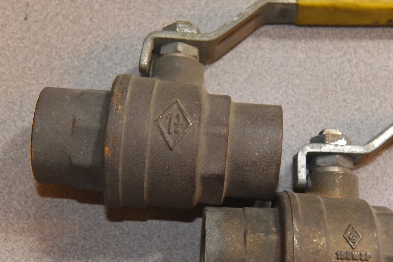 Lot of (2) FNW 1-1/4 Brass Full Port Ball Valves 150WSP-600WOG Sweat