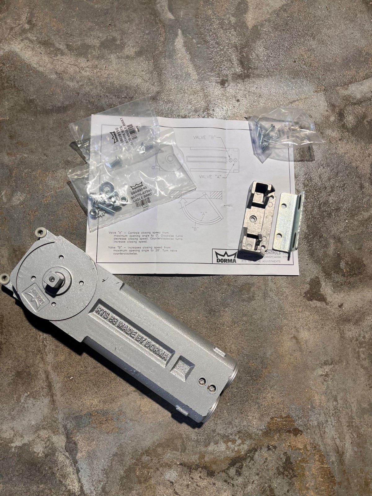 DORMA RTS88 HO 90 W/5MM SZ4 – Overhead Mounted Door Closer NEVER USED