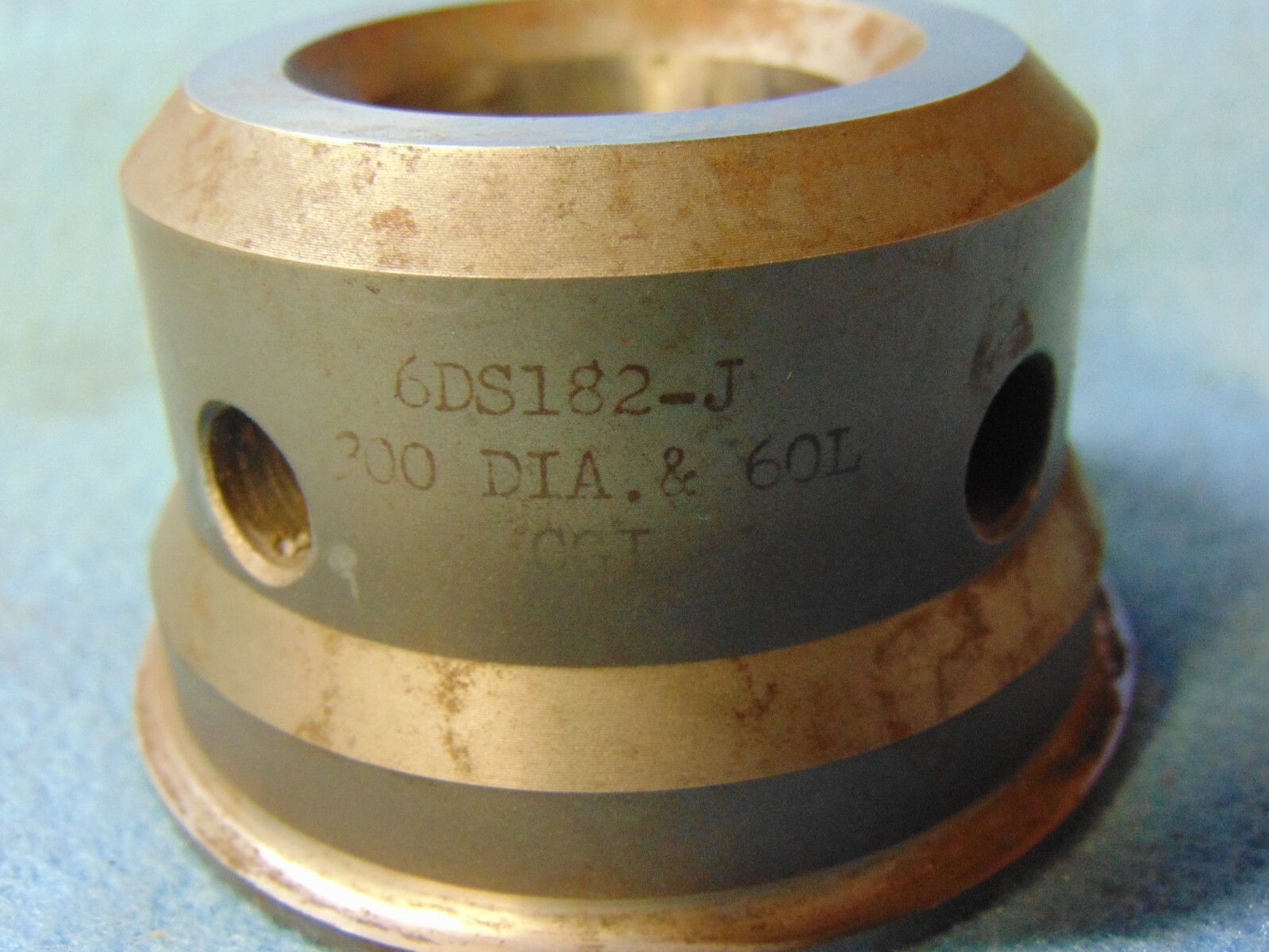 CGI SEAMING CHUCK 6DS182-J 300 DIA. & 60L 1-1/4″ THREAD SIZE