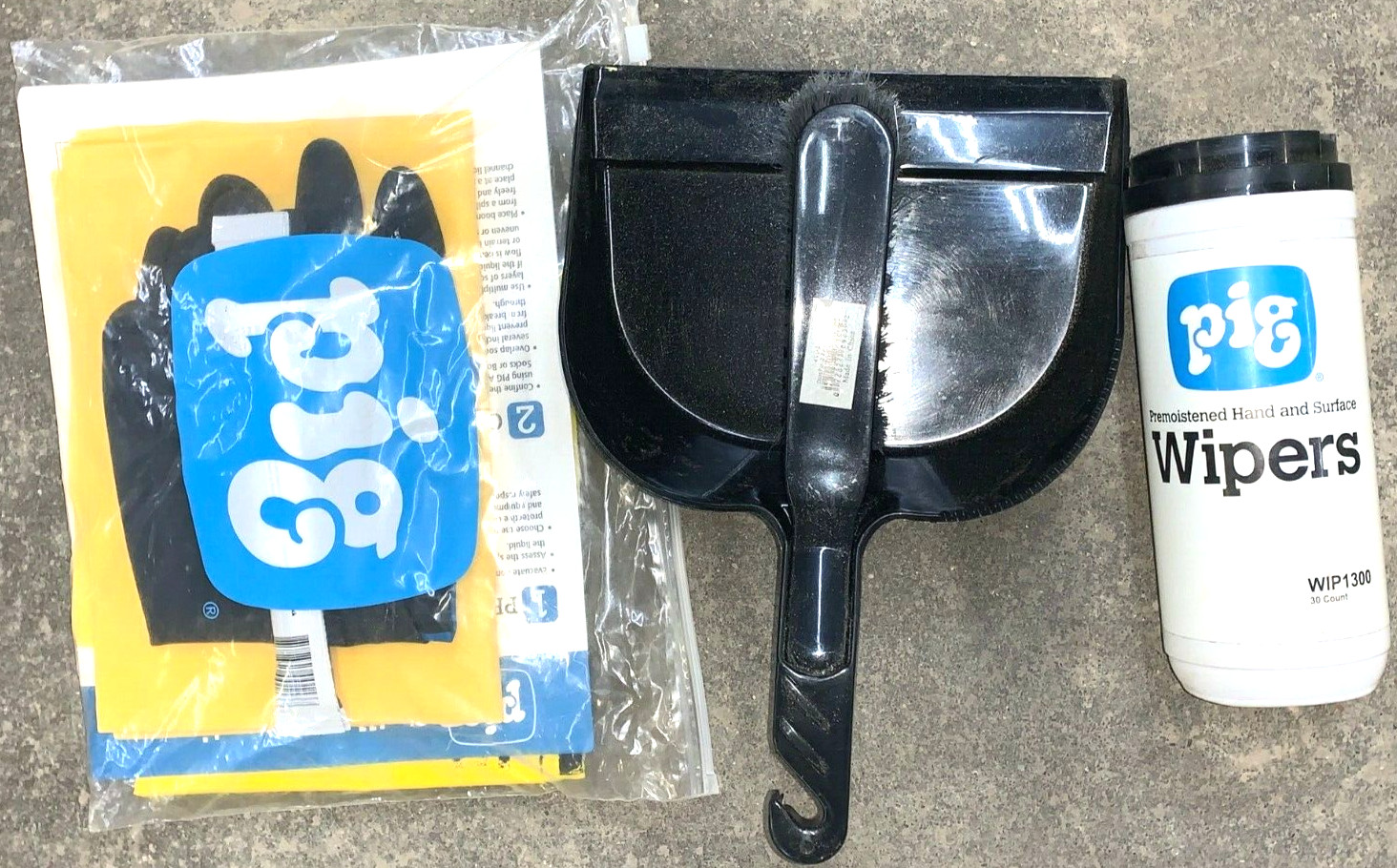 PIG SPILL KIT IN STOWAWAY BAG 622 6.5 GALLON CAP. UNIVERSAL/ OIL/ WATER/ SOLVENT