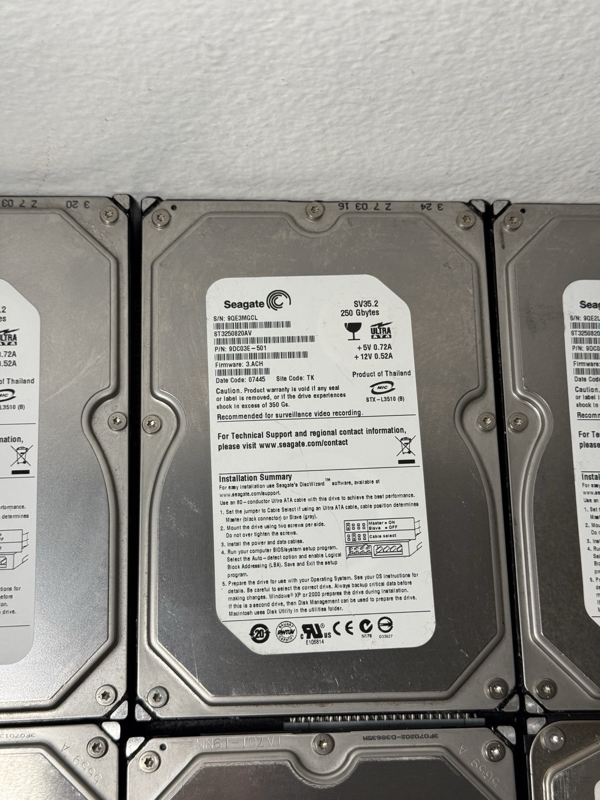 Lot of 12 Hard Drives Seagate WD Maxtor Fujitsu + Brackets UNTESTED