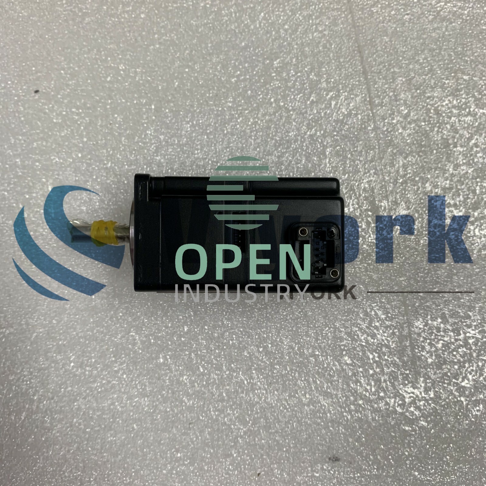 1PCS New in box Yaskawa SGMAS-A5ACAB1 AC SERVO MOTOR 50W 200V 3000RPM