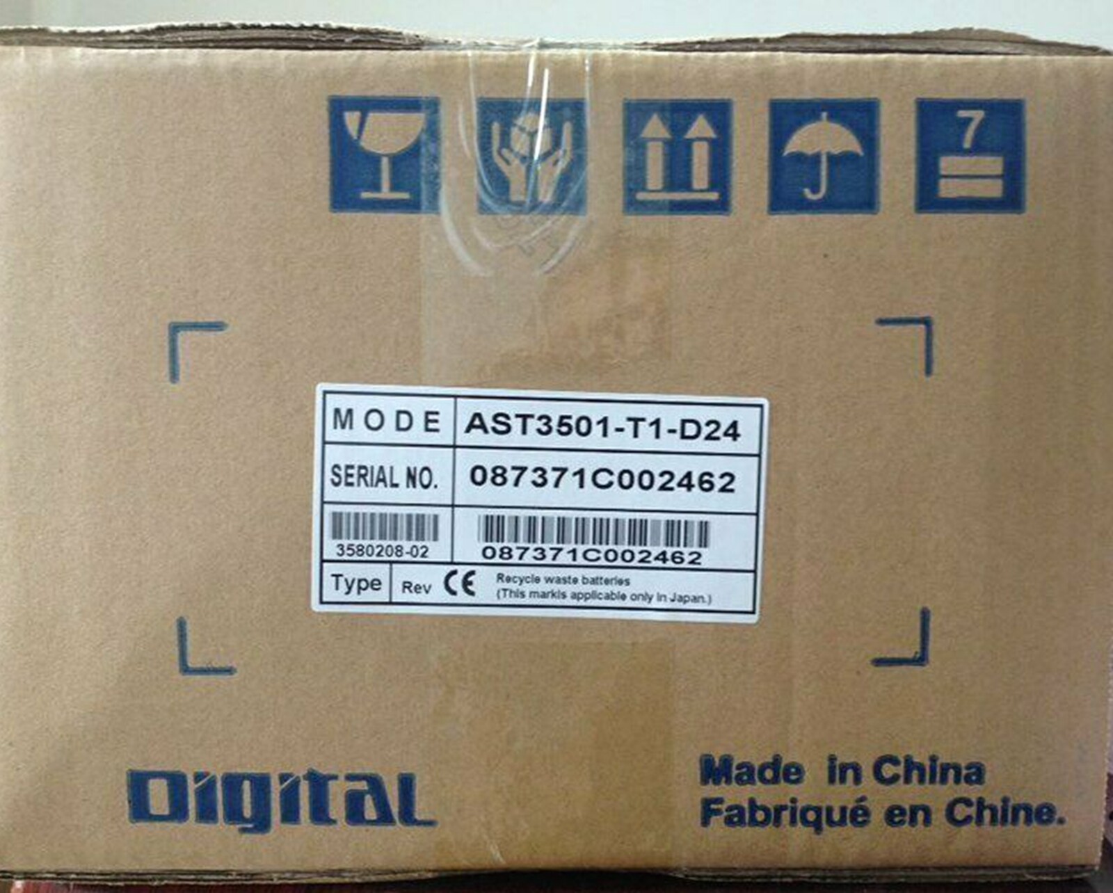 NEW Proface HMI AST3501-T1-D24 TFT Color LCD 10.4 Inch 8 Level Brightness