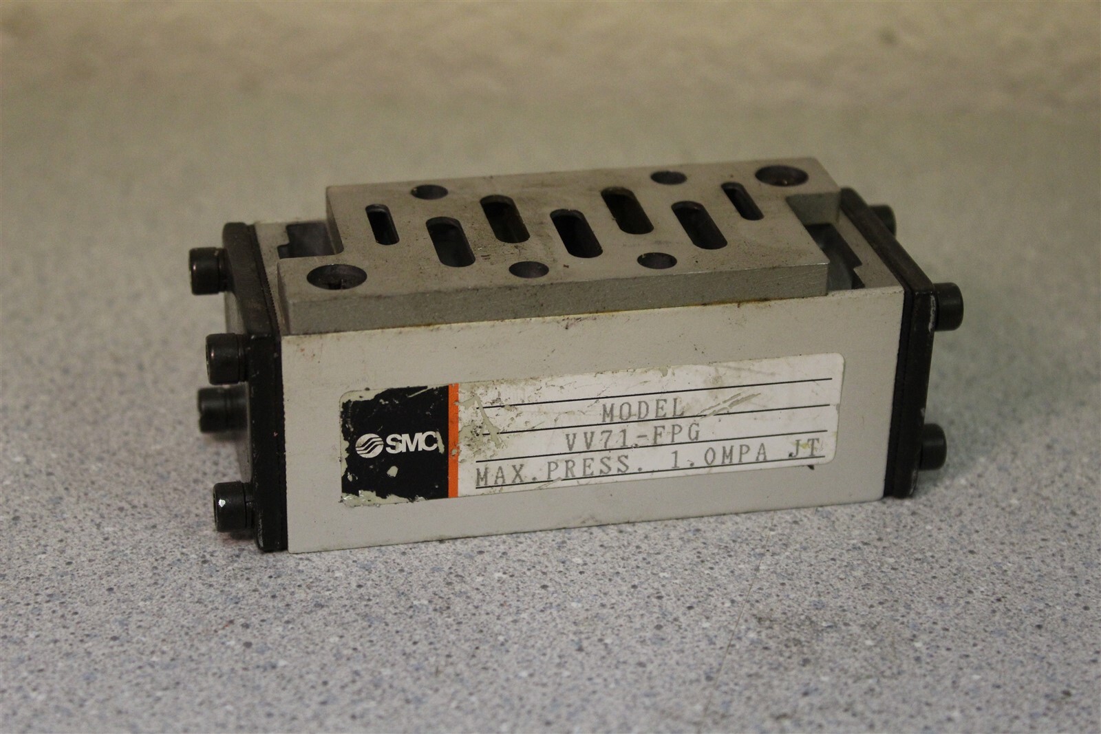 SMC VV71-FPG Valve Manifold *FREE SHIPPING*