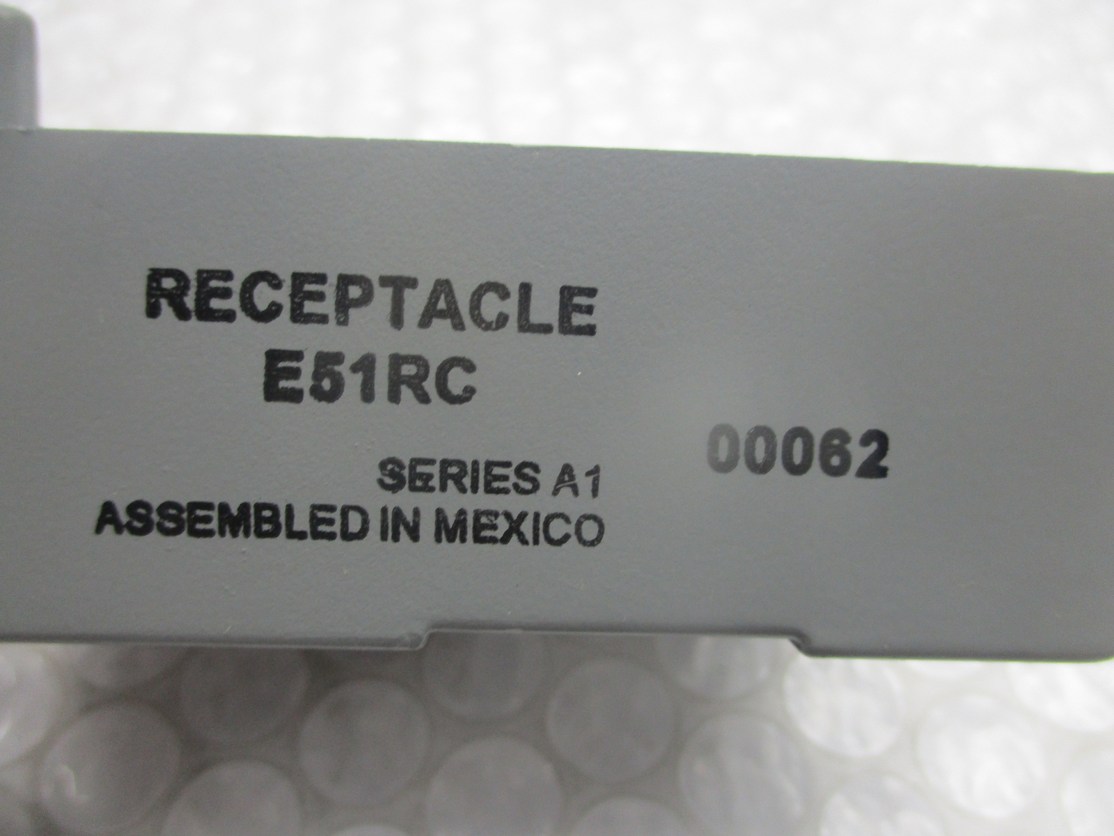 CUTTER HAMMER E51RC SER.A1 RECEPTACLE NSNP