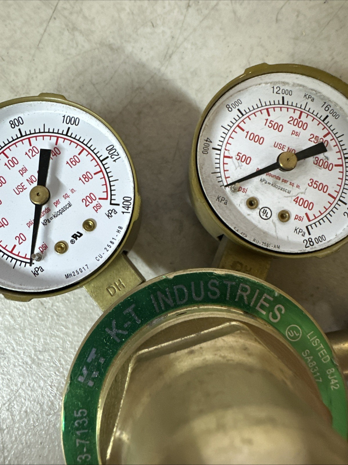 NEW K-T Industries Pro Weld Work Horse Oxygen Regulator Model: 3-7135