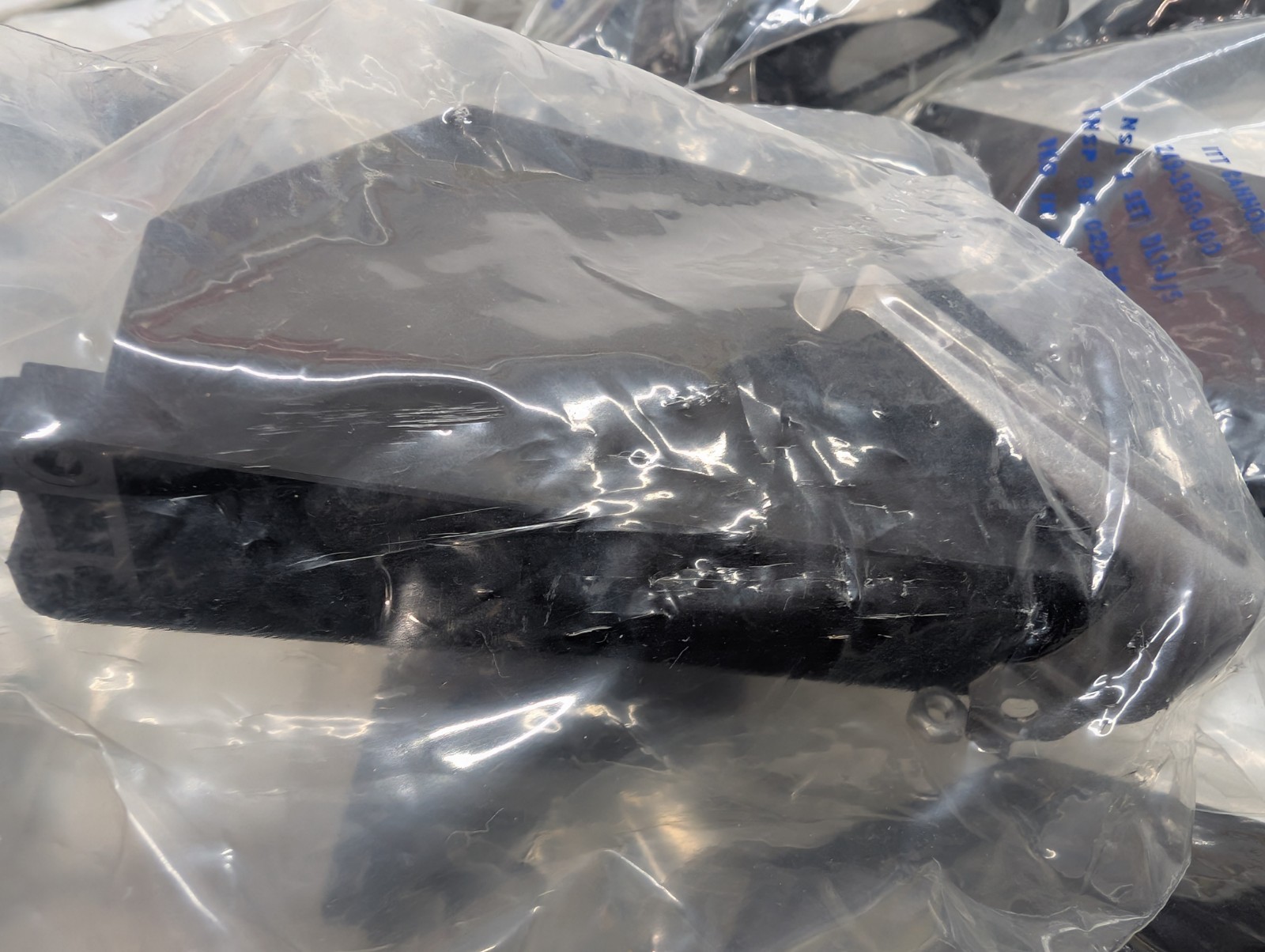 Lot of 12 ITT Cannon DL1-J/S 249-1950-000 Junction Shell Kit Backshell Sealed