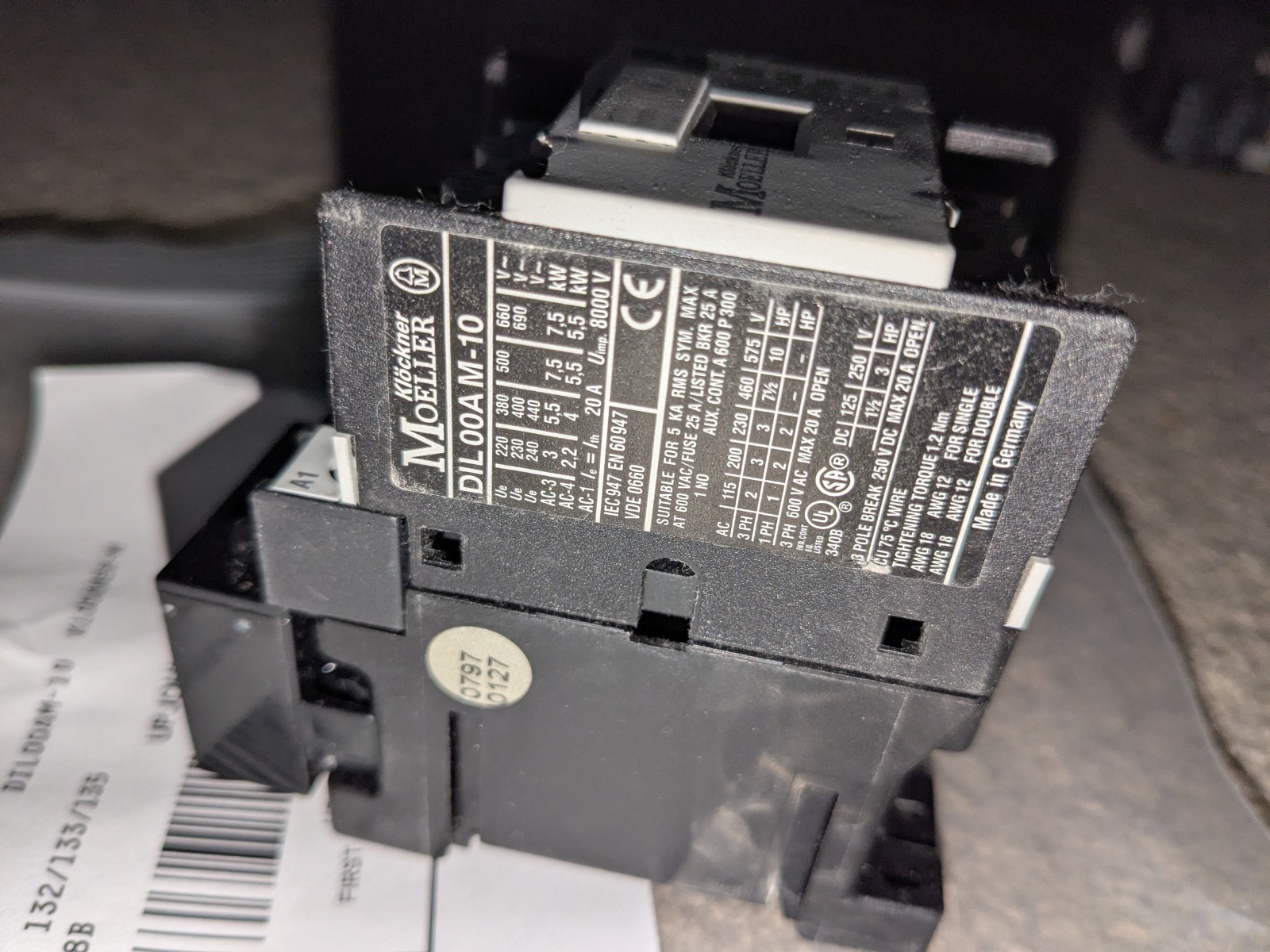 Klockner Moeller Eaton DIL00AM-10 Contactor 24V Coil w/ RC B DIL 48 Suppressor