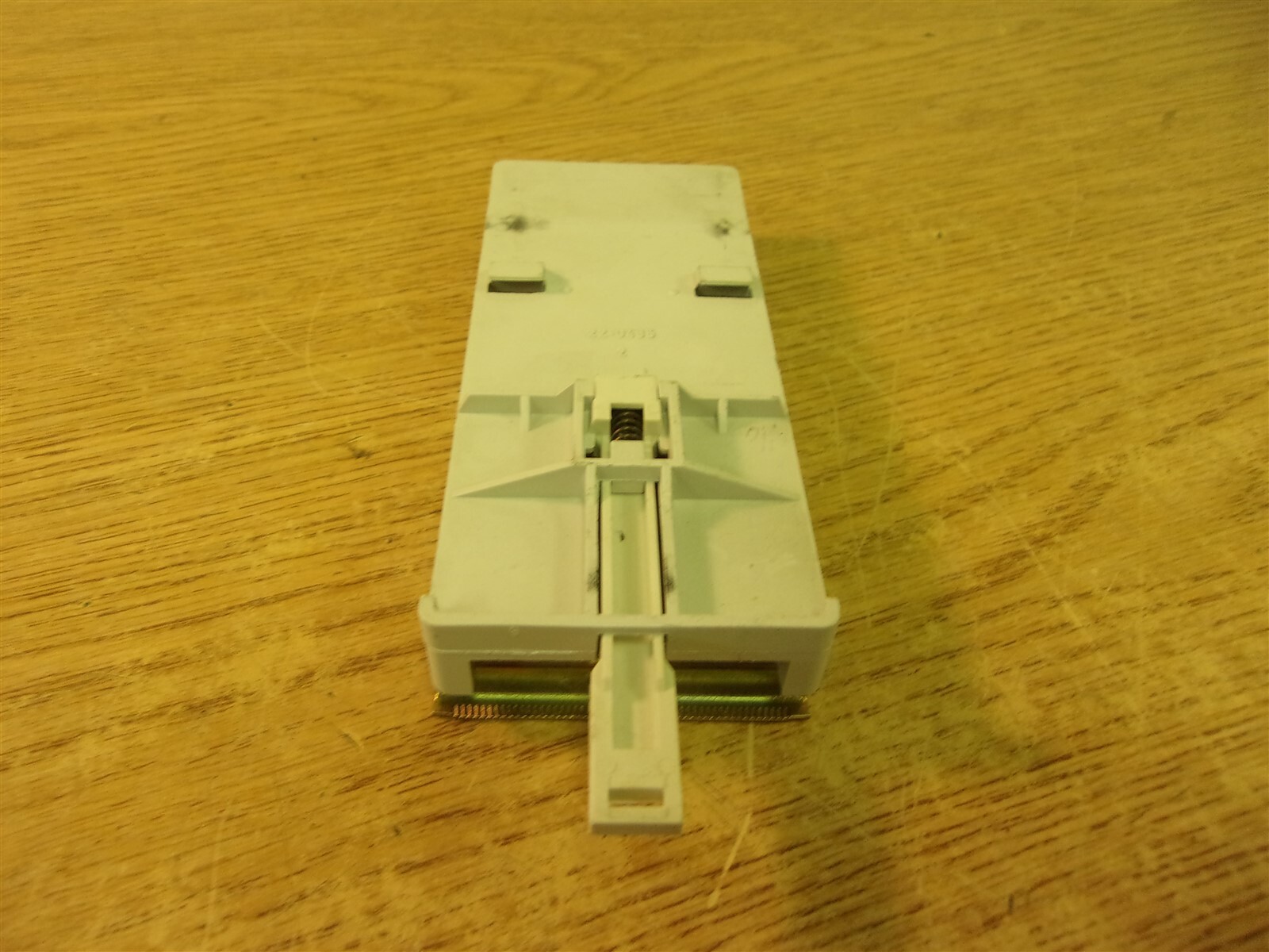 NEW Allen Bradley 140-DC1 Series C Plate Adapter *FREE SHIPPING*