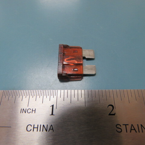 LITTLEFUSE 025707.5PXOCR Qty of 100 per Lot 7.5 A AC 32 V DC Fuse Automotive Re