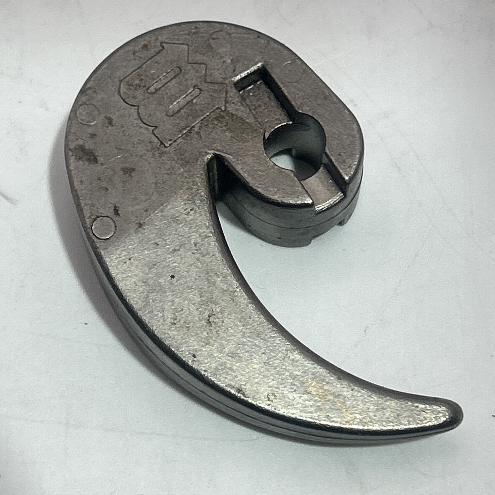 Maren 350 Hook, Twister