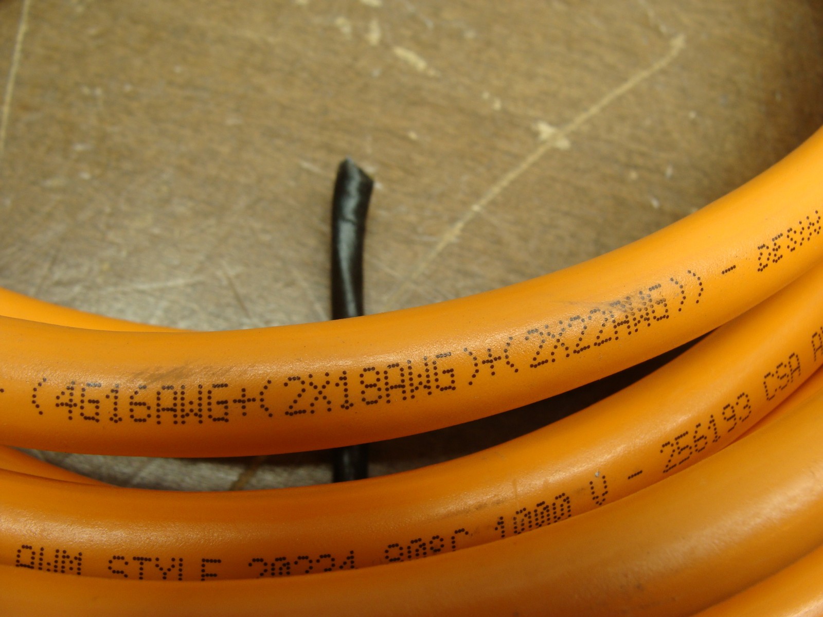 KOLLMORGEN HYBRID SERVO CABLE AKD CCJ1A2-015-006-00 HIPERFACE DSL/SFD3 240V 6A