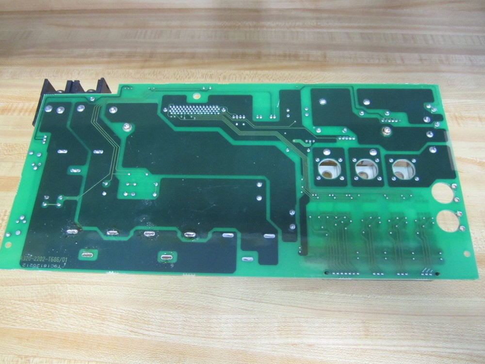 Fanuc A16B-2202-068 Board Missing Fan & 3 Capacitors