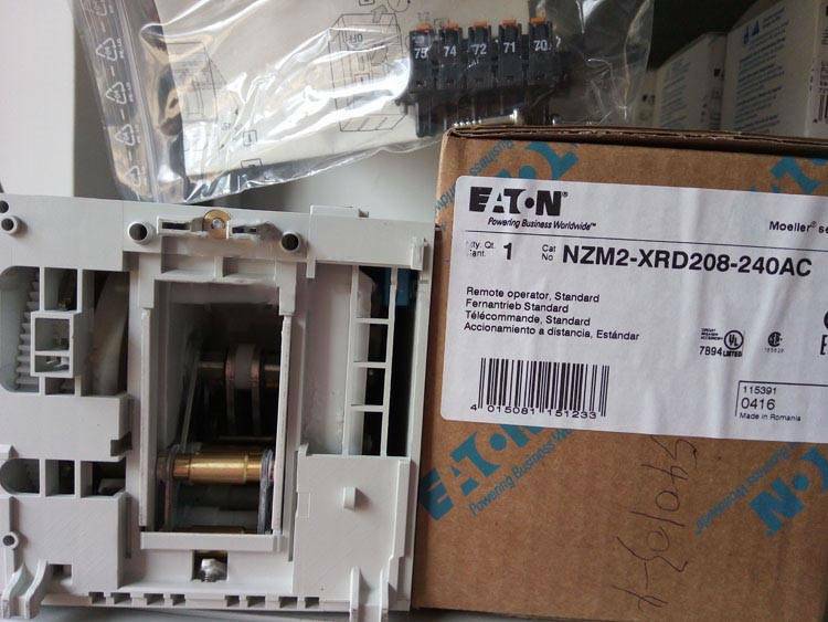 1PC NEW EATON NZM2-XRD208-240AC NZM2XRD208240AC Circuit Breaker